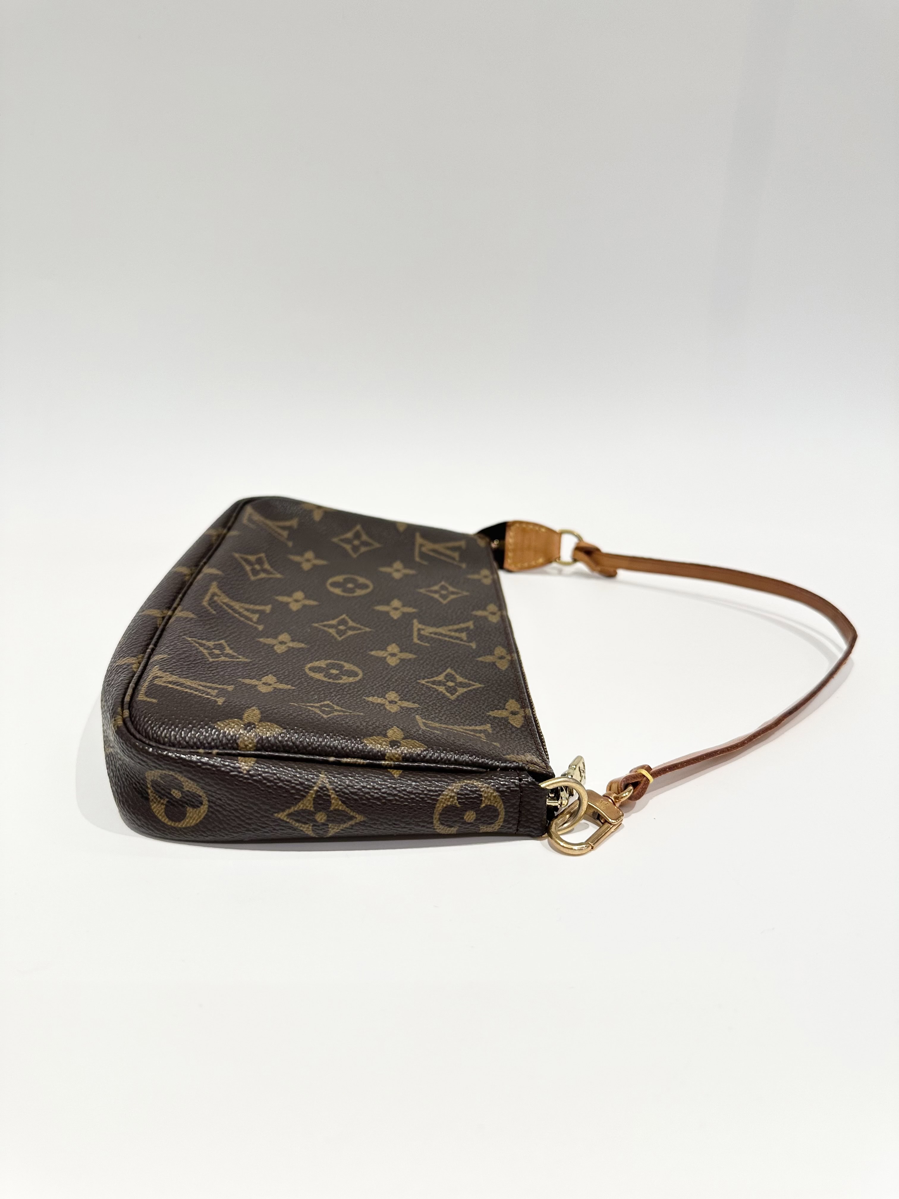Louis Vuitton Brown Pochette Accessoire Monogram Canvas Clutch - Image 3