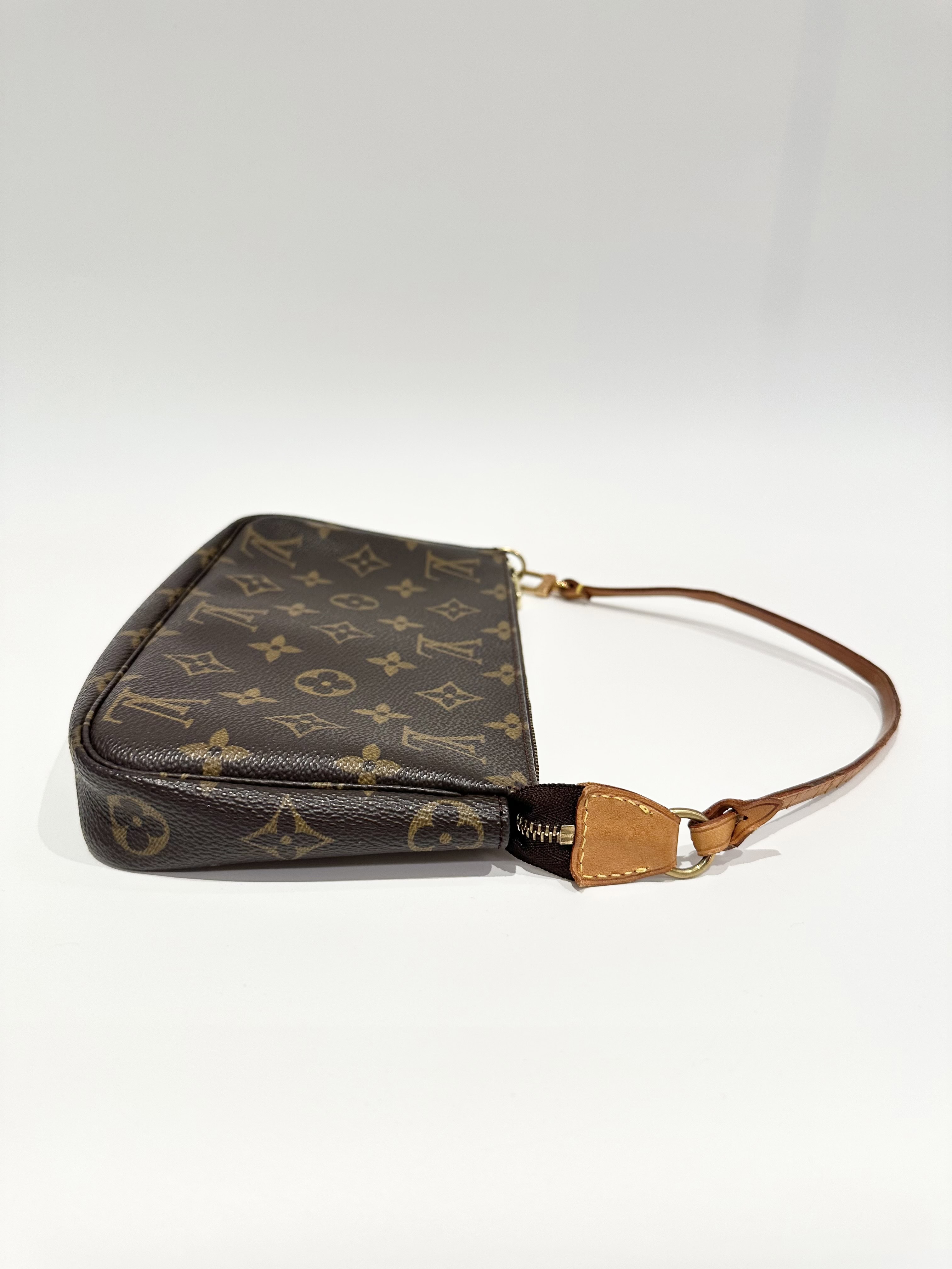 Louis Vuitton Brown Pochette Accessoire Monogram Canvas Clutch - Image 4