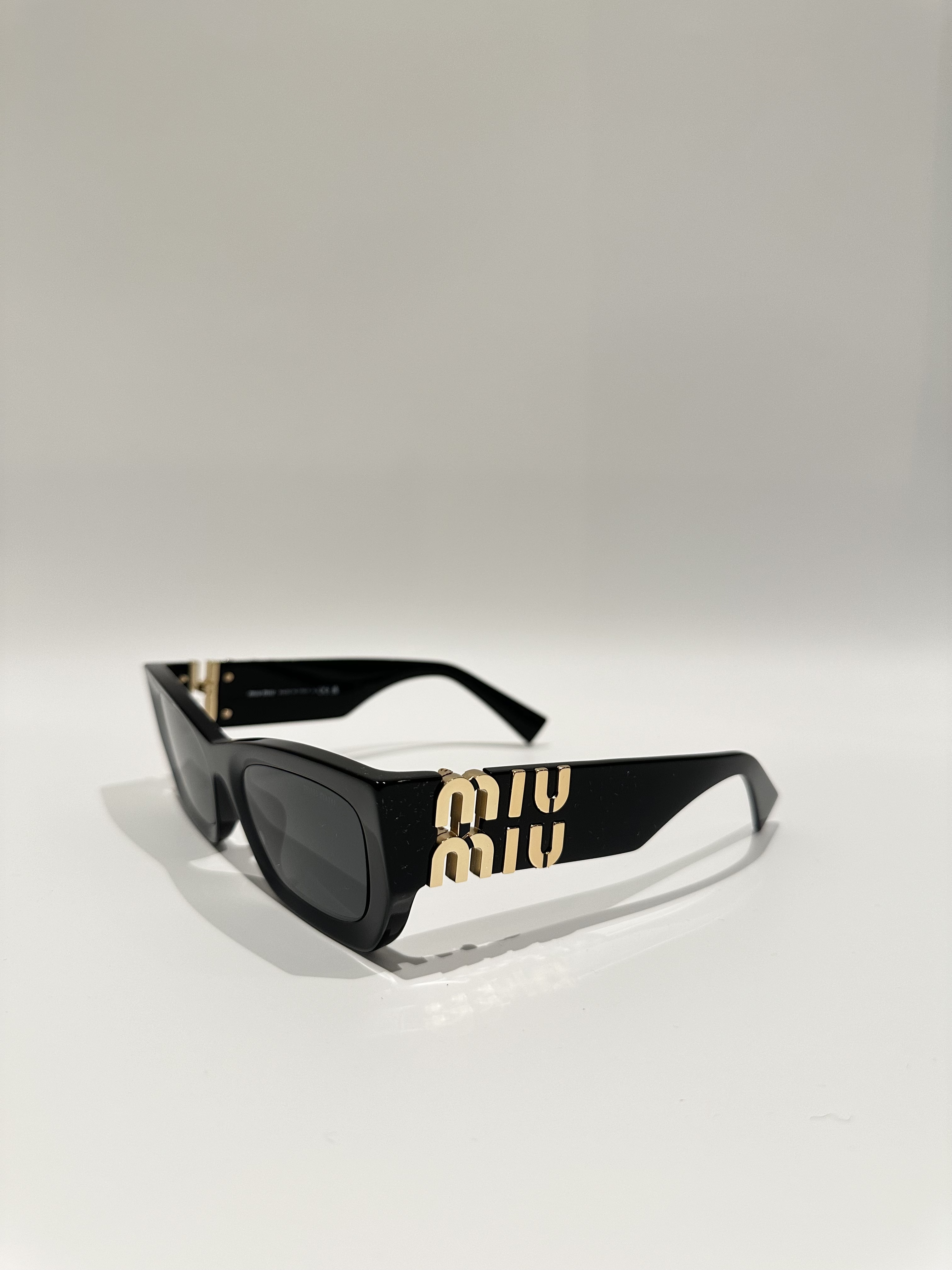 Miu Miu soft oval design sunglasses 0MU 09W Glimpse Slate Gray Lenses - Image 2