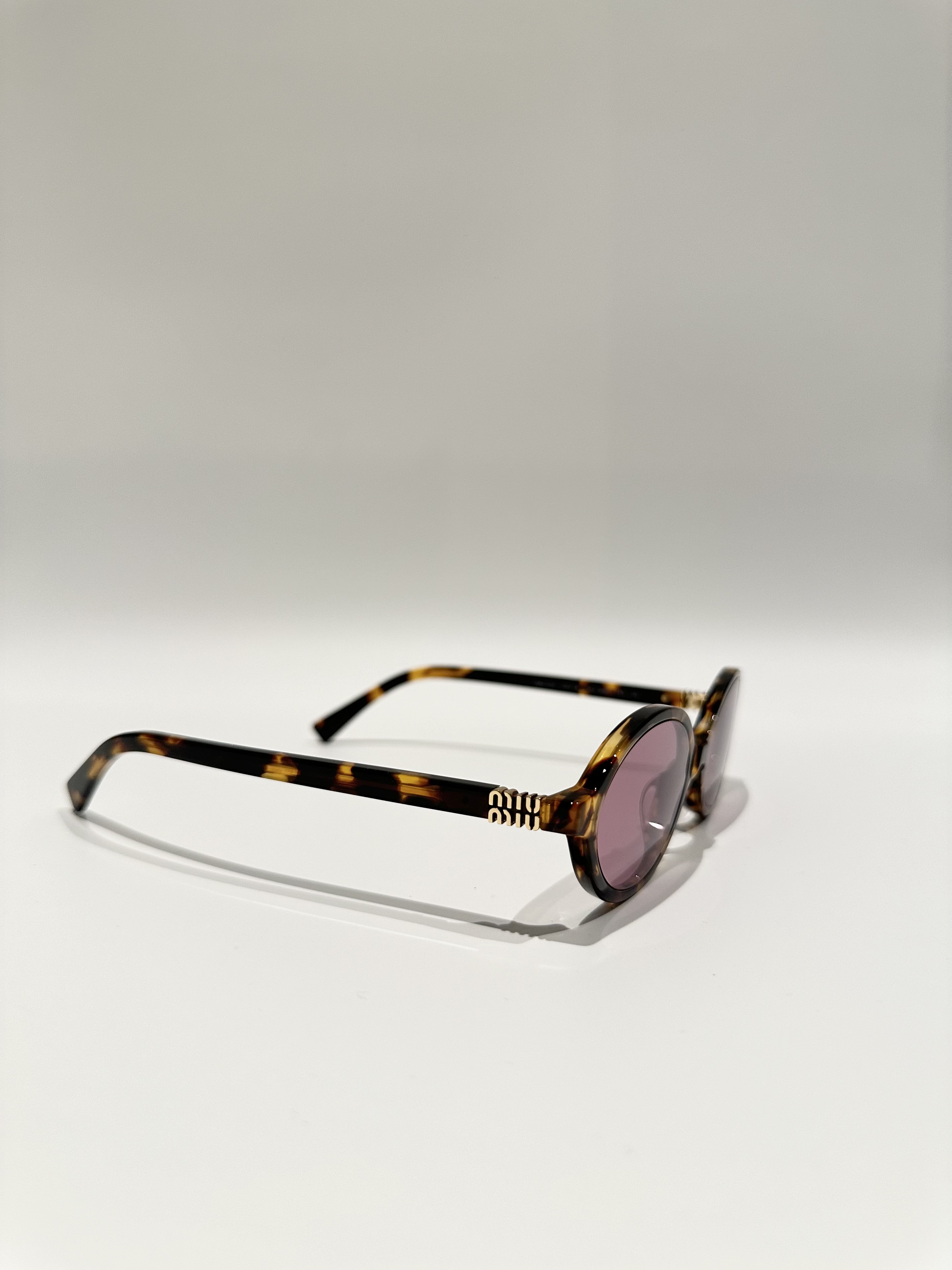 Miu Miu soft oval design sunglasses 04ZS Regard Amaranth lenses - Image 3