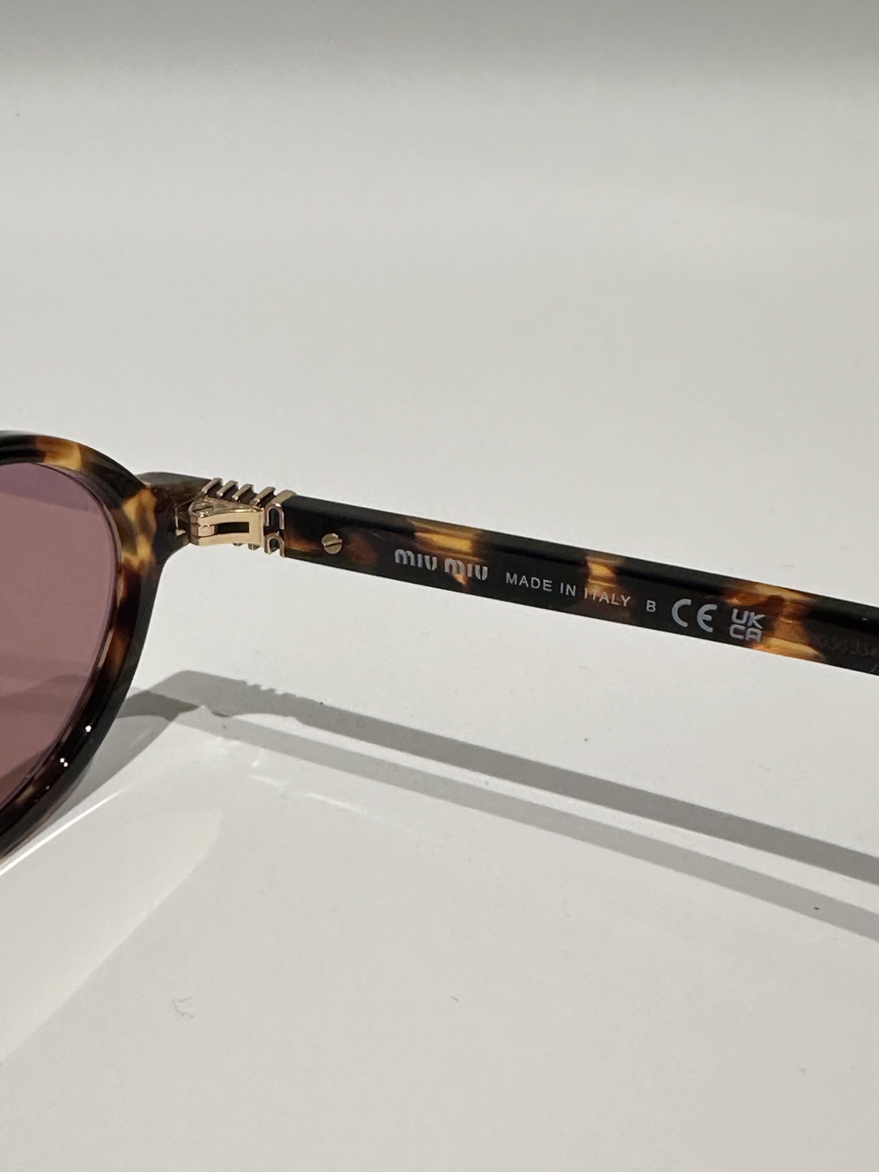 Miu Miu soft oval design sunglasses 04ZS Regard Amaranth lenses - Image 6