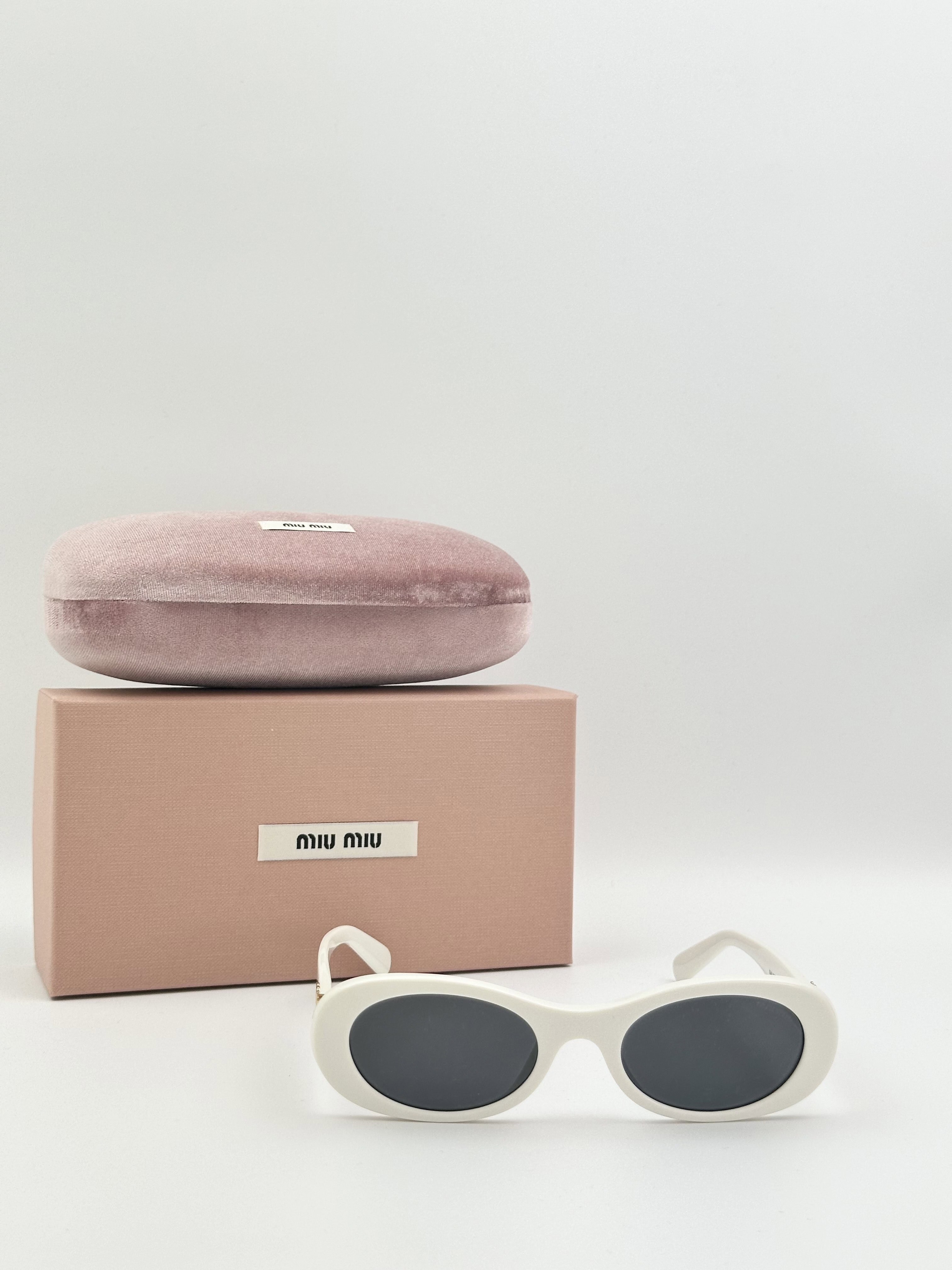 Miu Miu soft oval design sunglasses 0MU 06ZS Glimpse