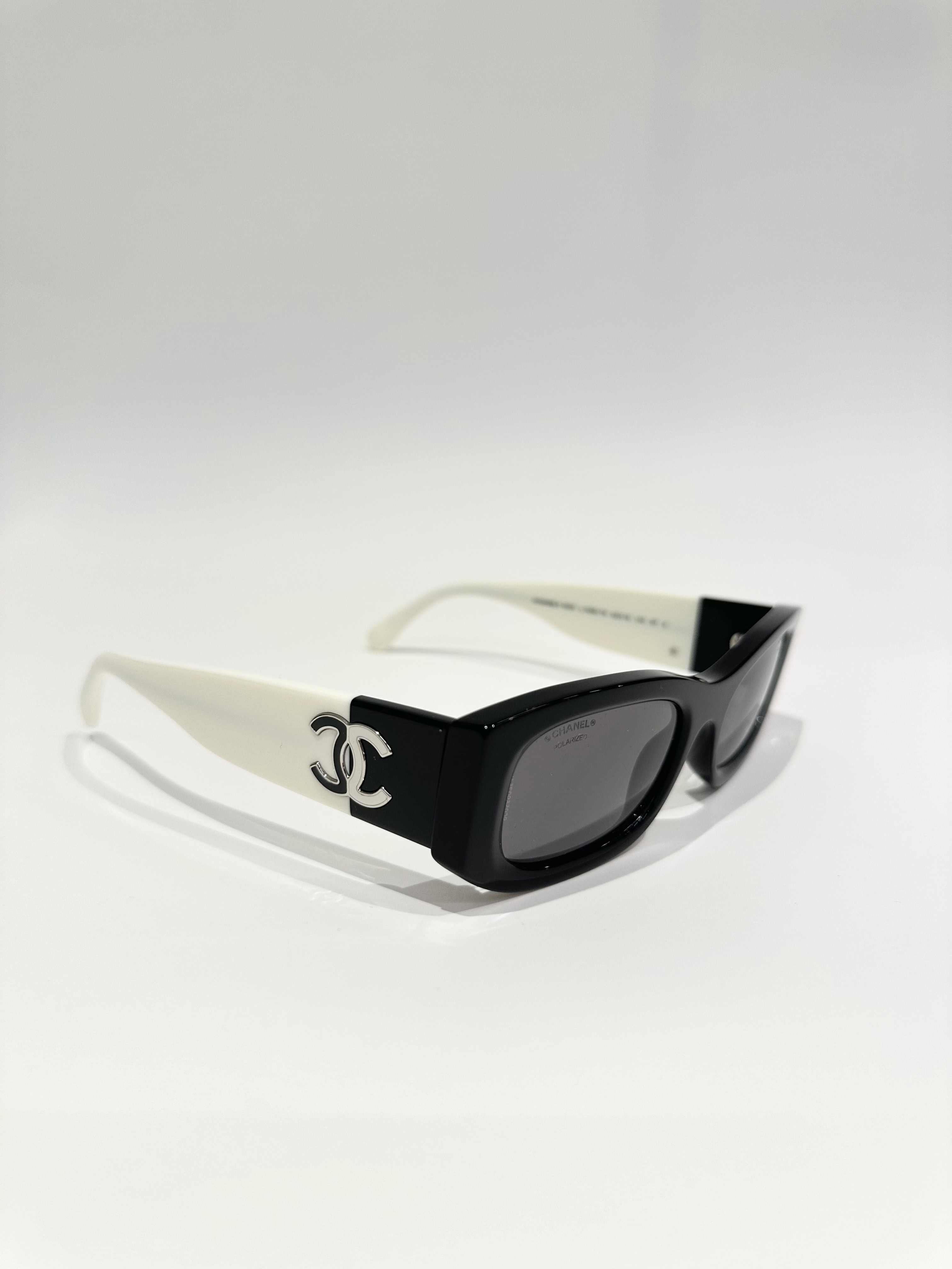 Chanel CH5525 rectangular sunglasses - Image 3