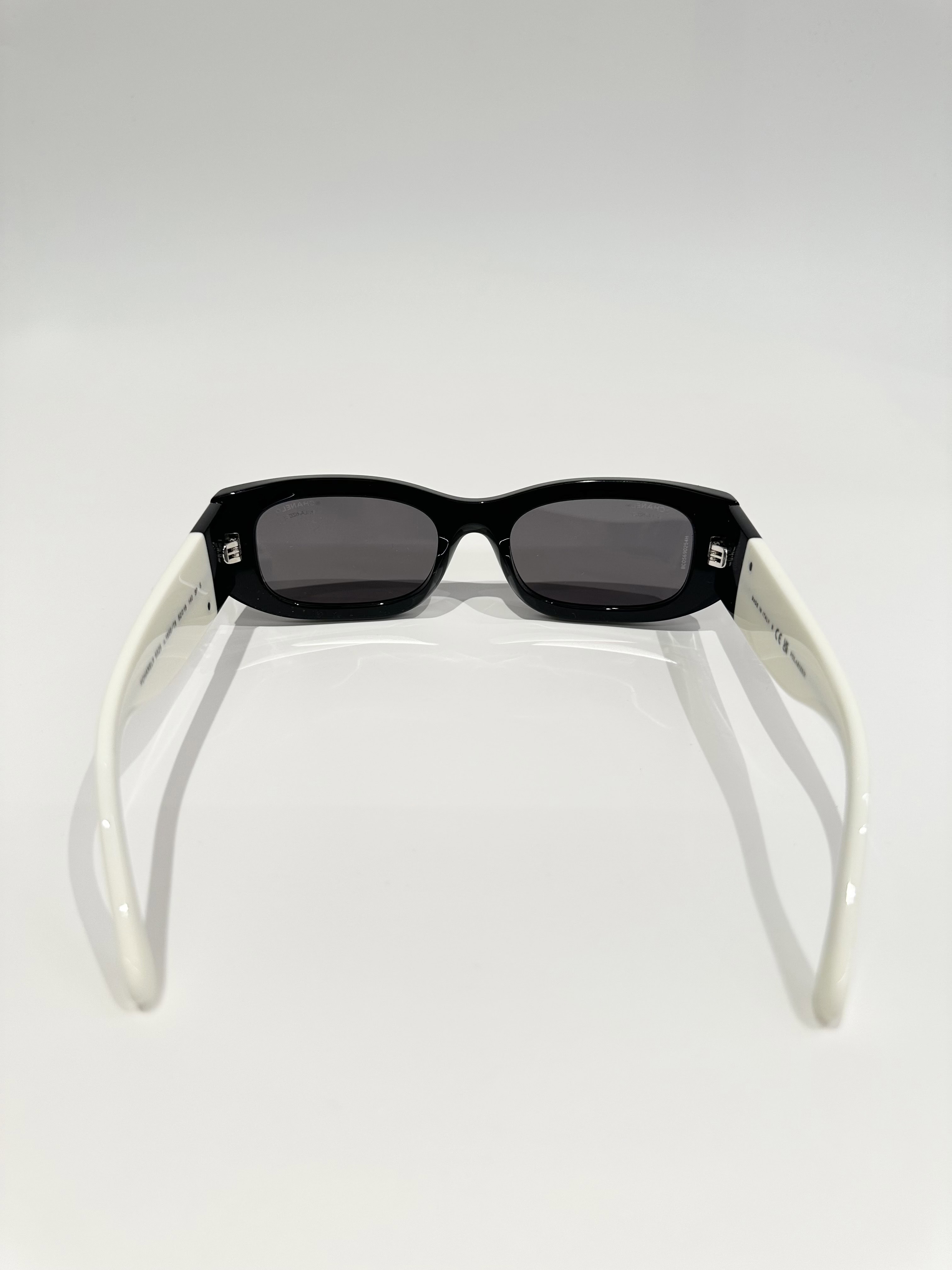 Chanel CH5525 rectangular sunglasses - Image 4