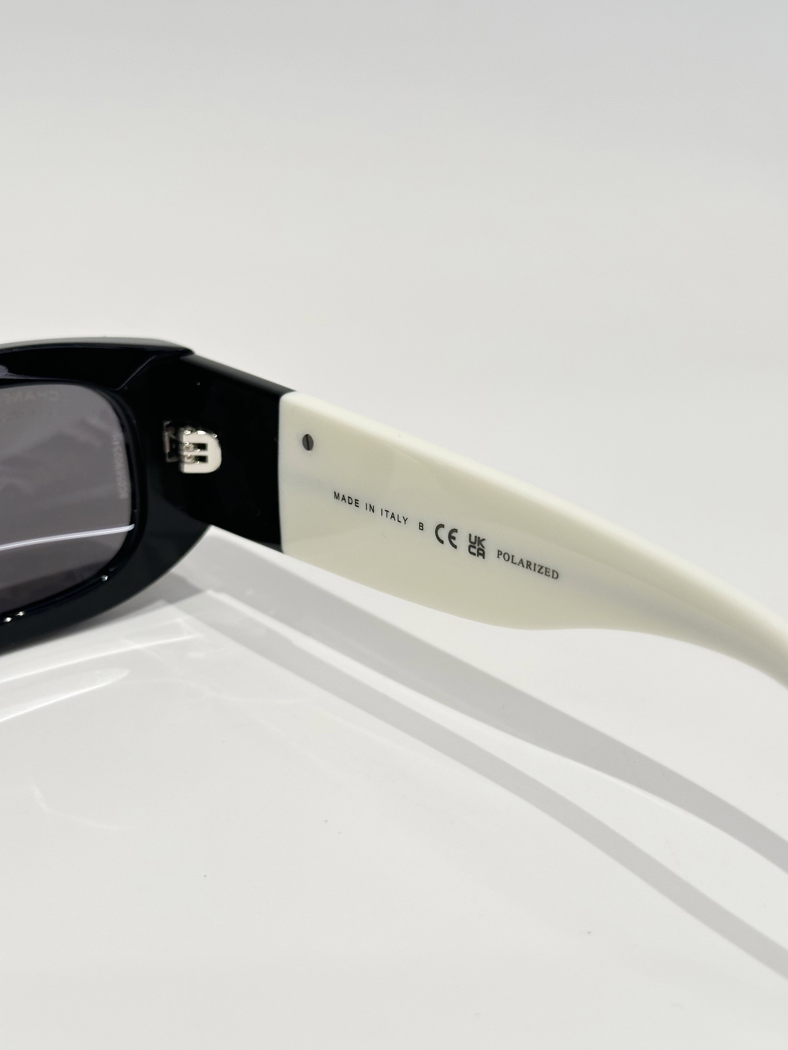 Chanel CH5525 rectangular sunglasses - Image 5