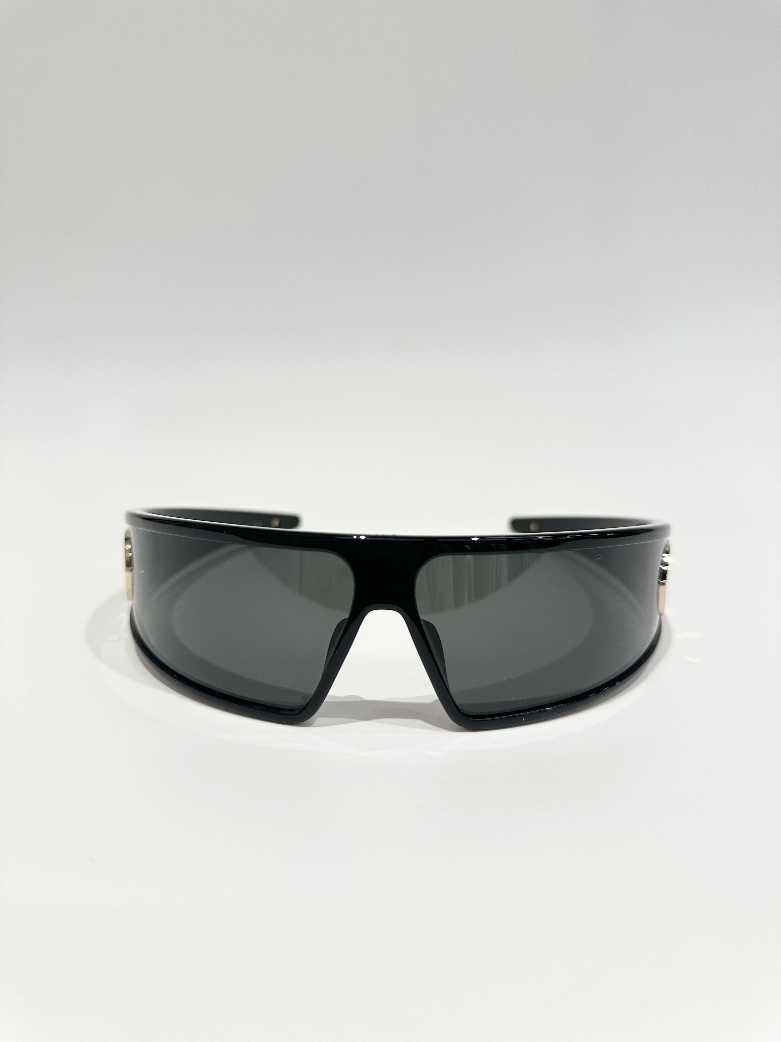 Dior VeryDior M1U Black Mask Sunglasses - Image 2