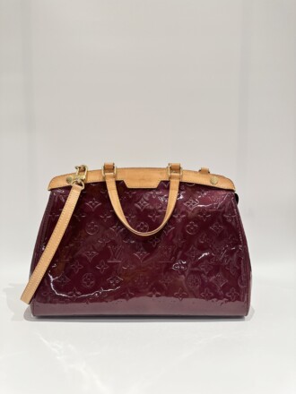 Louis Vuitton Bréa Monogram Vernis Handbag