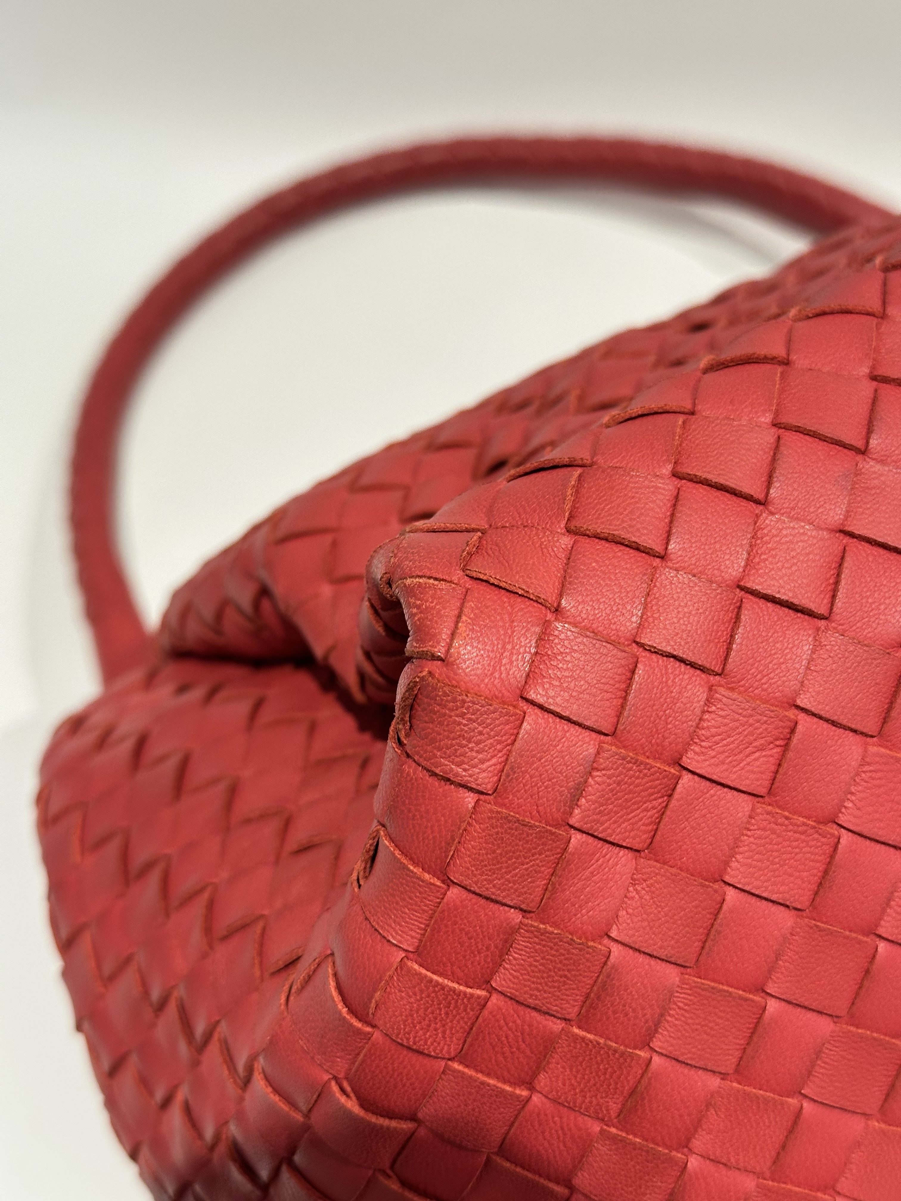 Bottega Veneta Red Campana Leather Tote Bag - Image 9