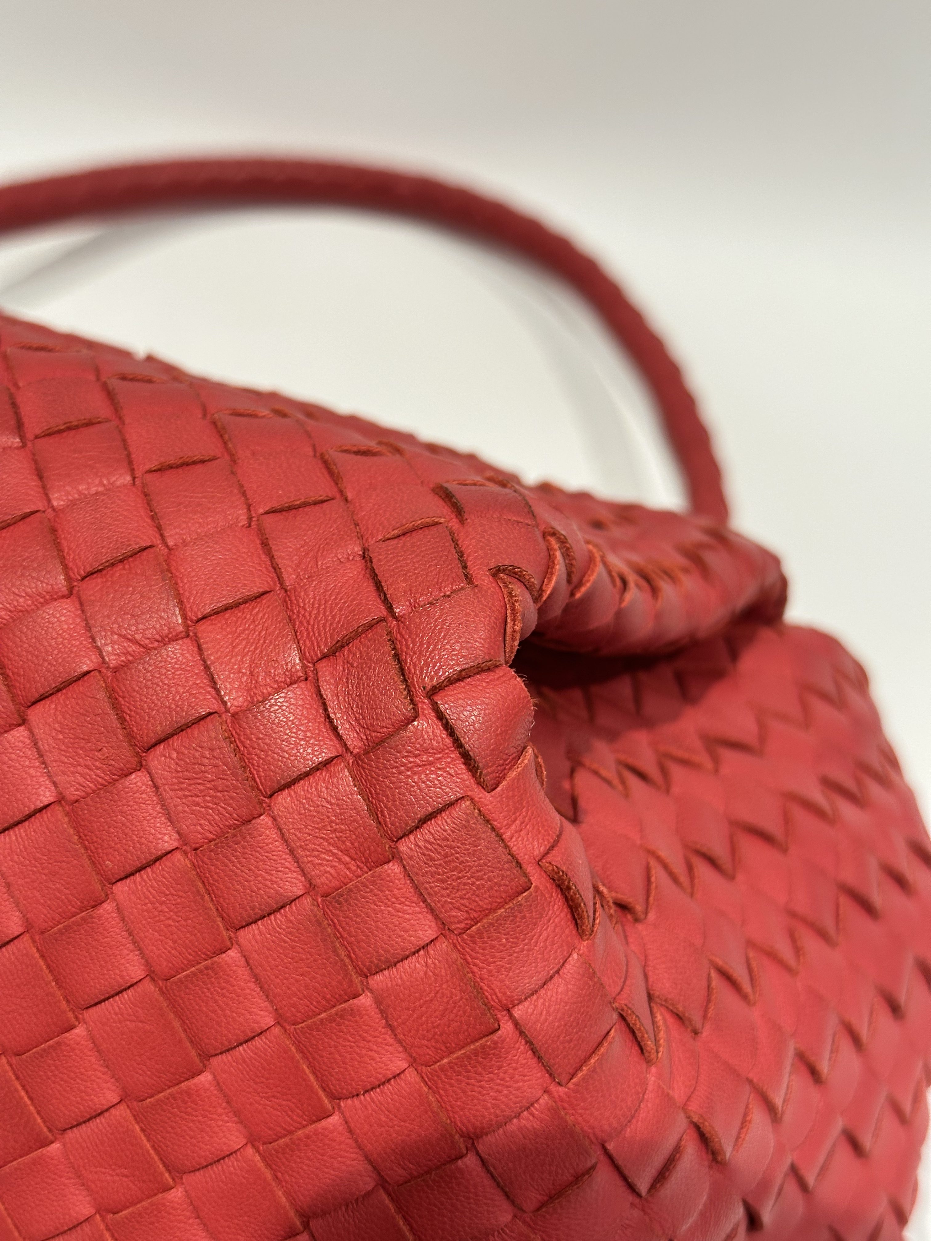 Bottega Veneta Red Campana Leather Tote Bag - Image 10