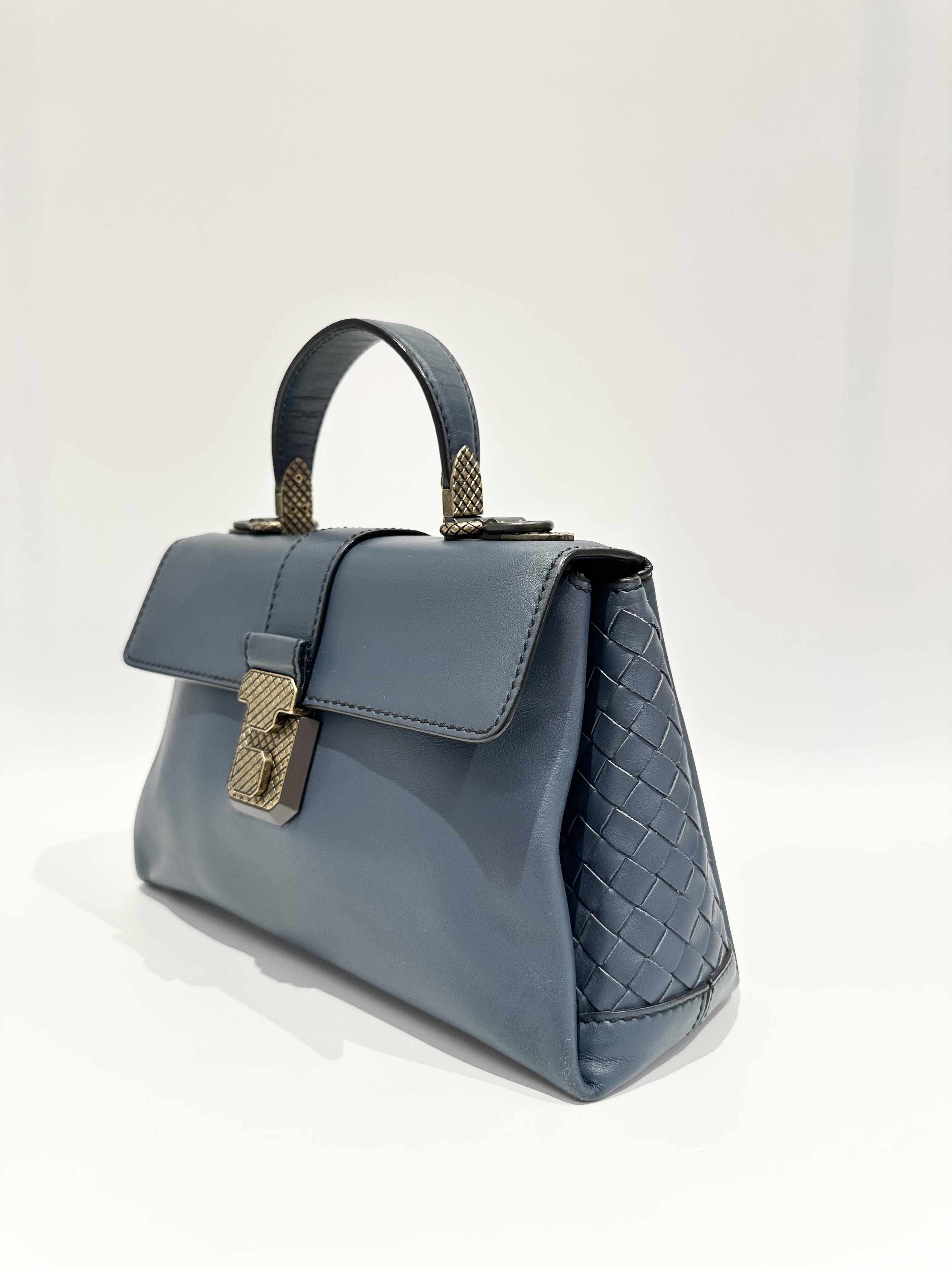 Bottega Veneta Blue Piazza Leather Handbag - Image 2