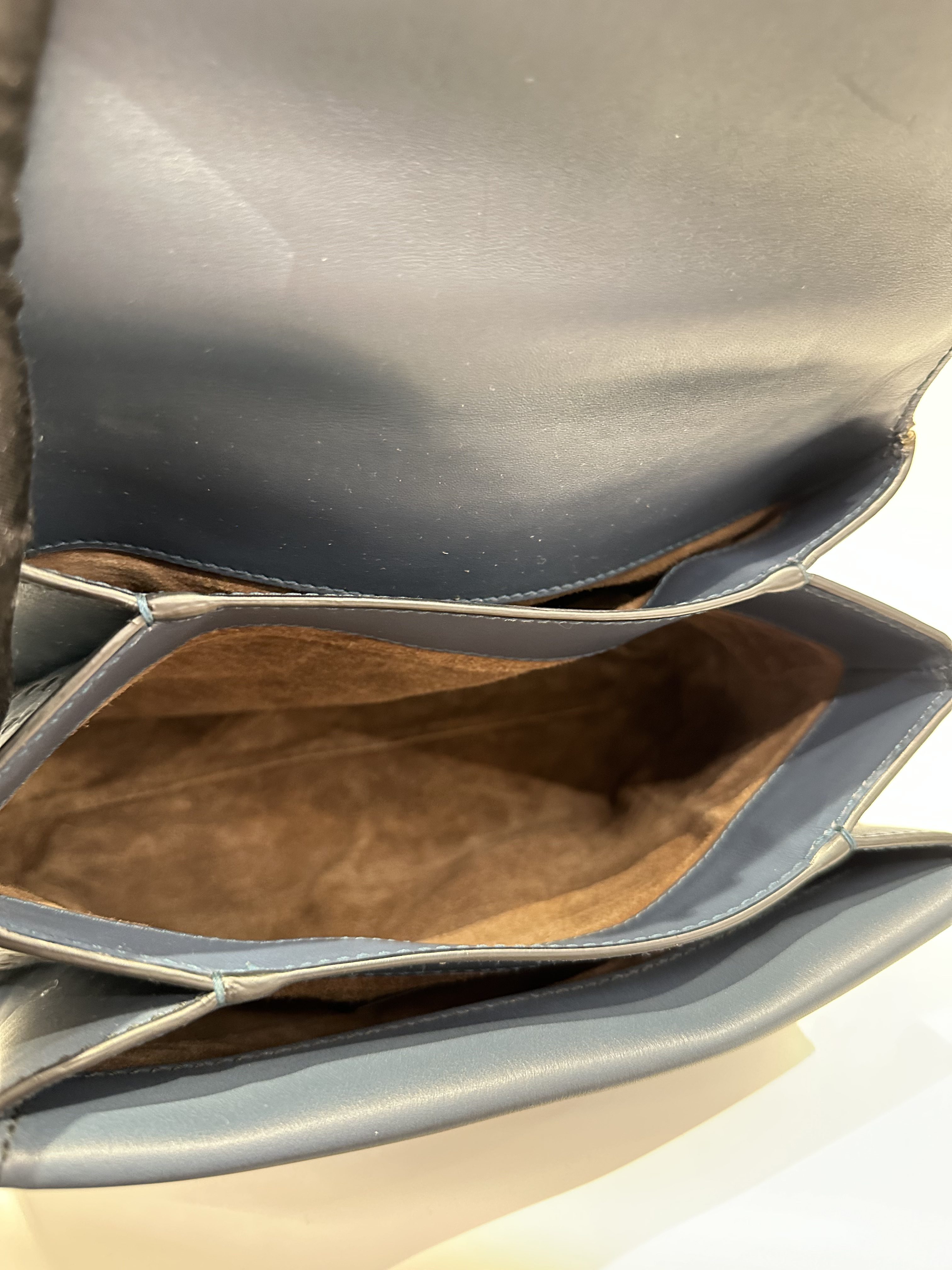 Bottega Veneta Blue Piazza Leather Handbag - Image 11