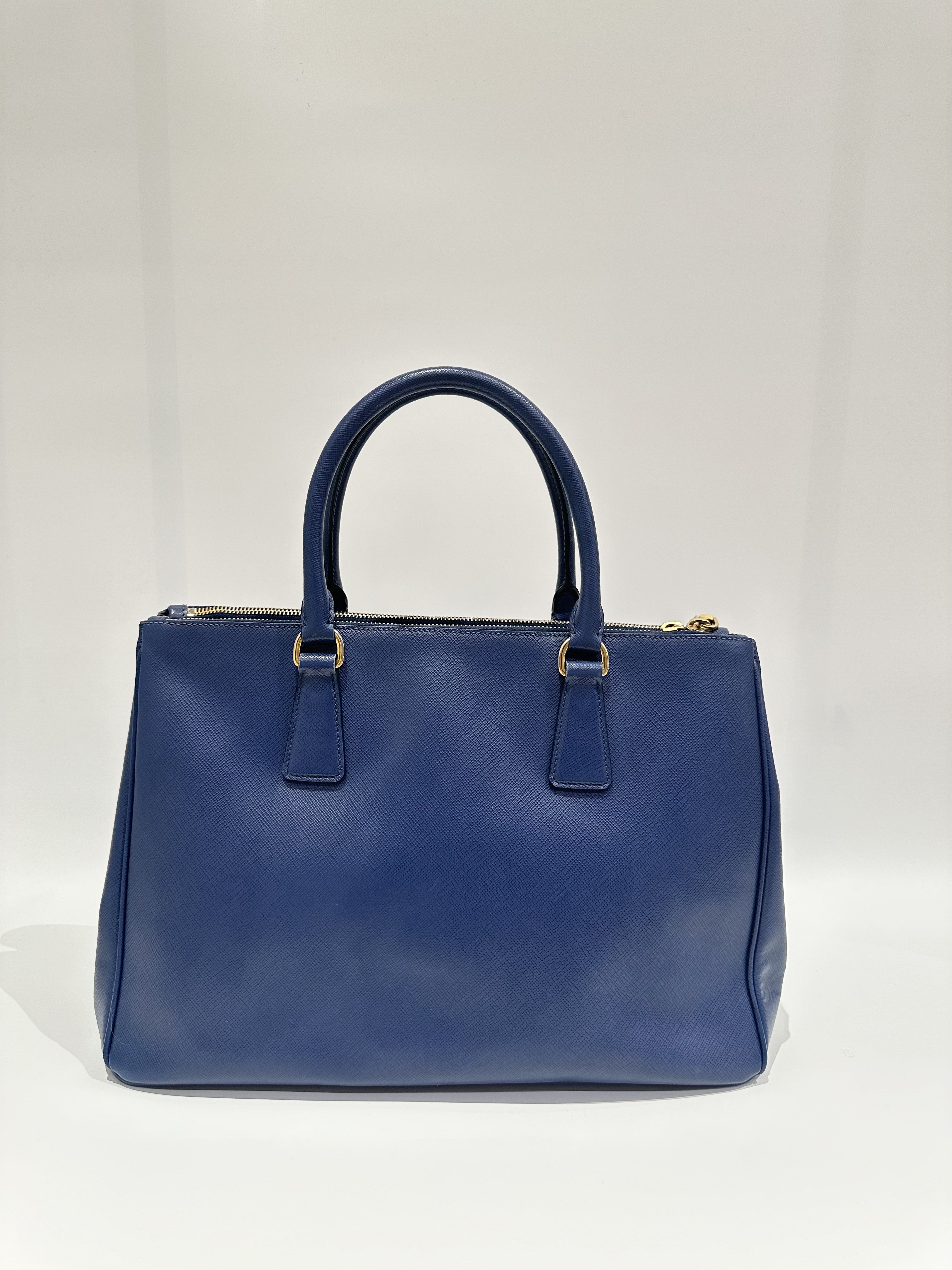 Prada Blue Galleria Leather Handbag - Image 4