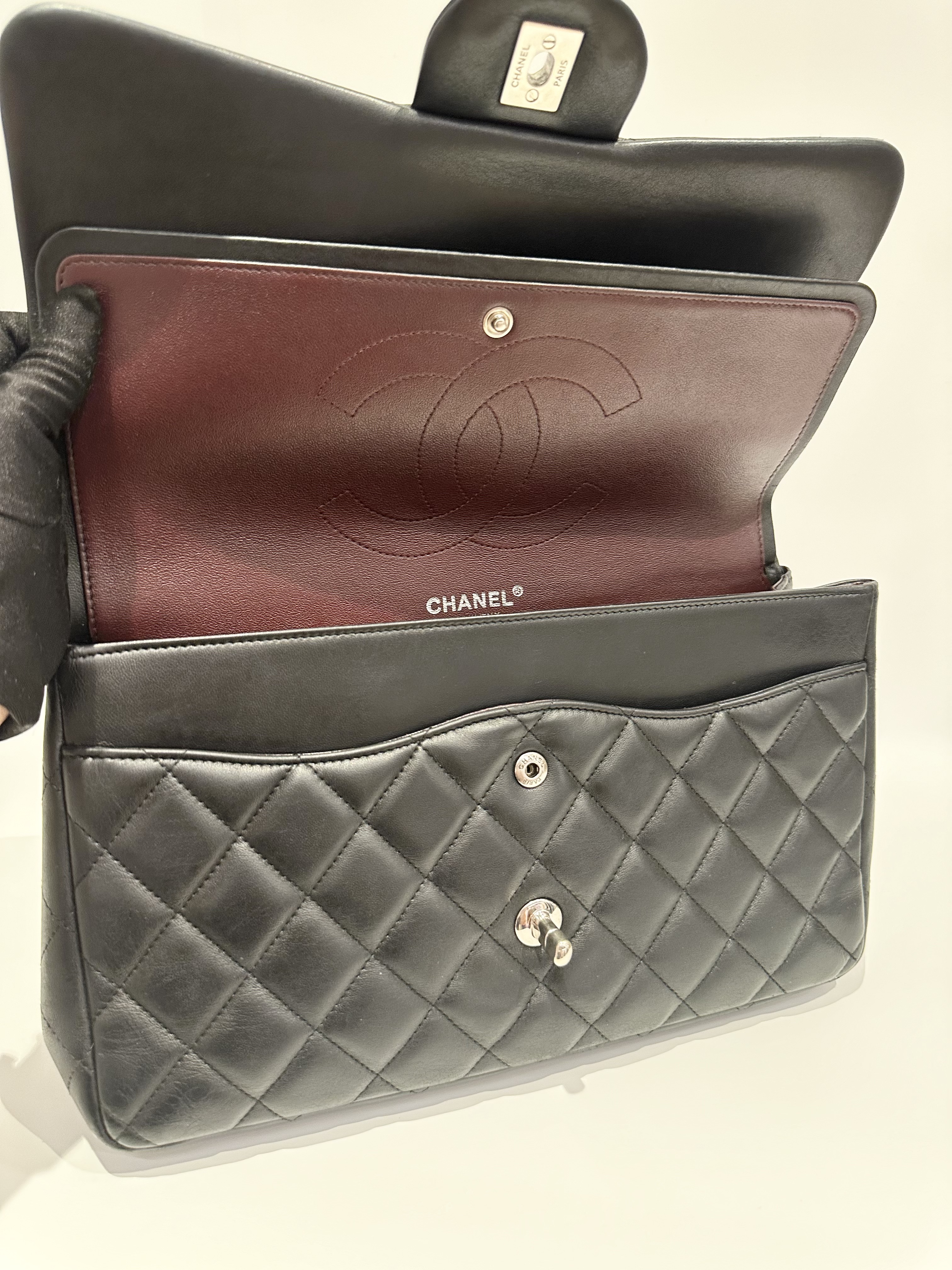 Chanel black silver hardware jumbo timeless classic double flap handbag - Image 17