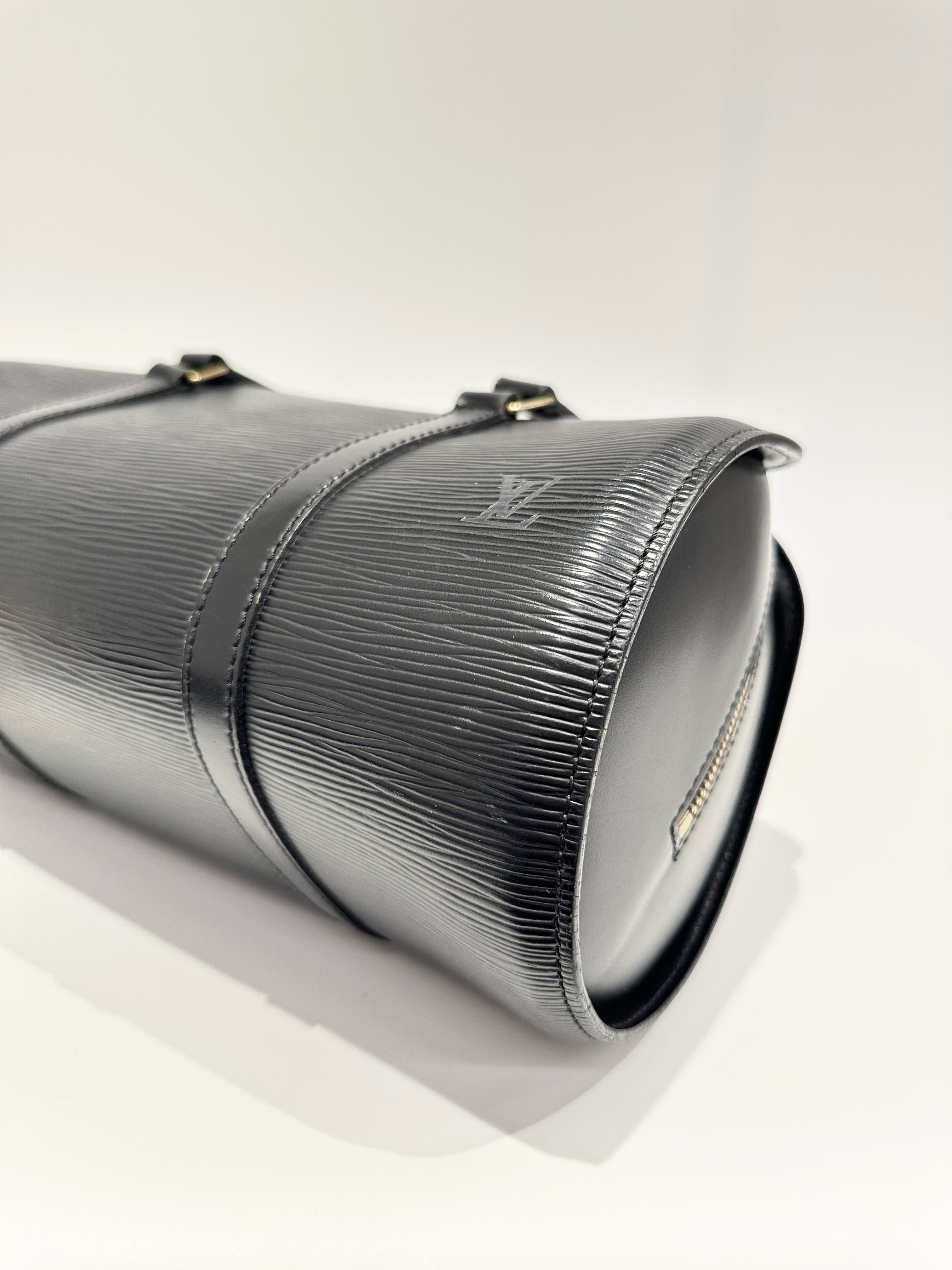 Louis Vuitton Black Papillon Epi Leahter Handbag - Image 5