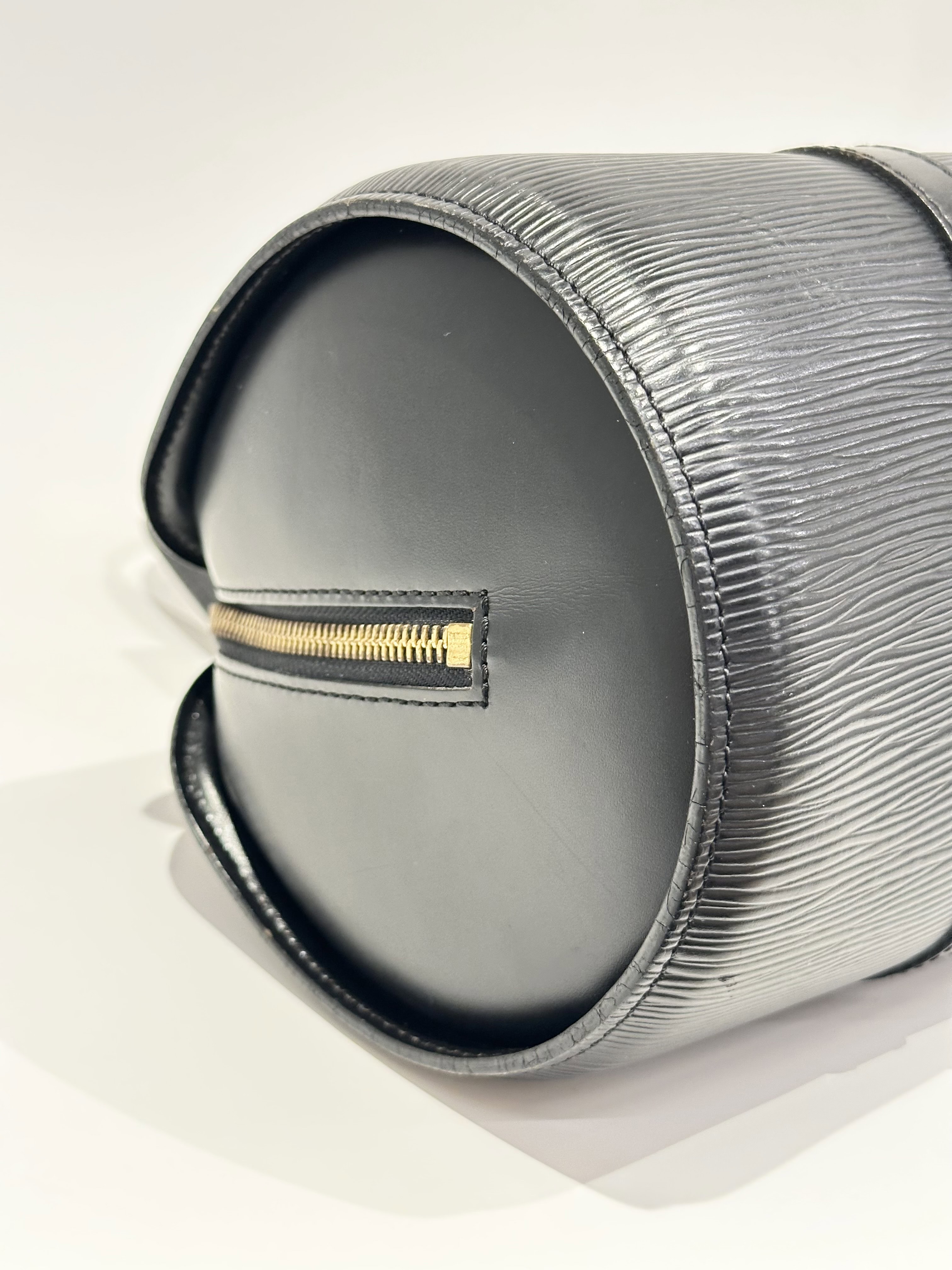 Louis Vuitton Black Papillon Epi Leahter Handbag - Image 9