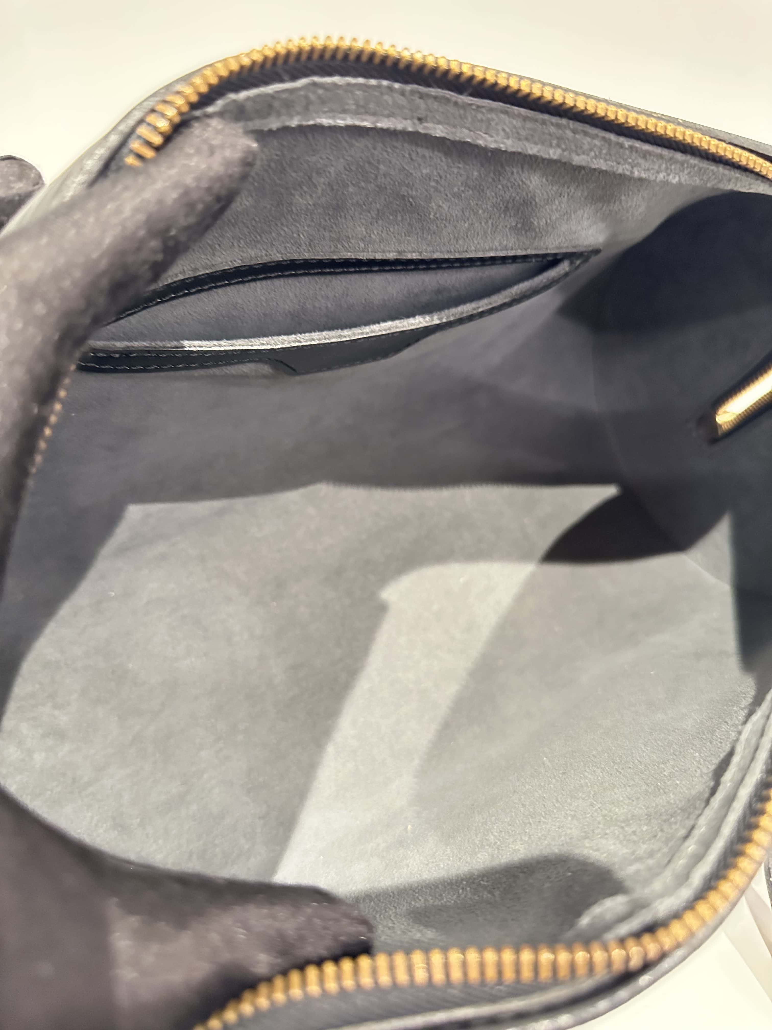 Louis Vuitton Black Papillon Epi Leahter Handbag - Image 13