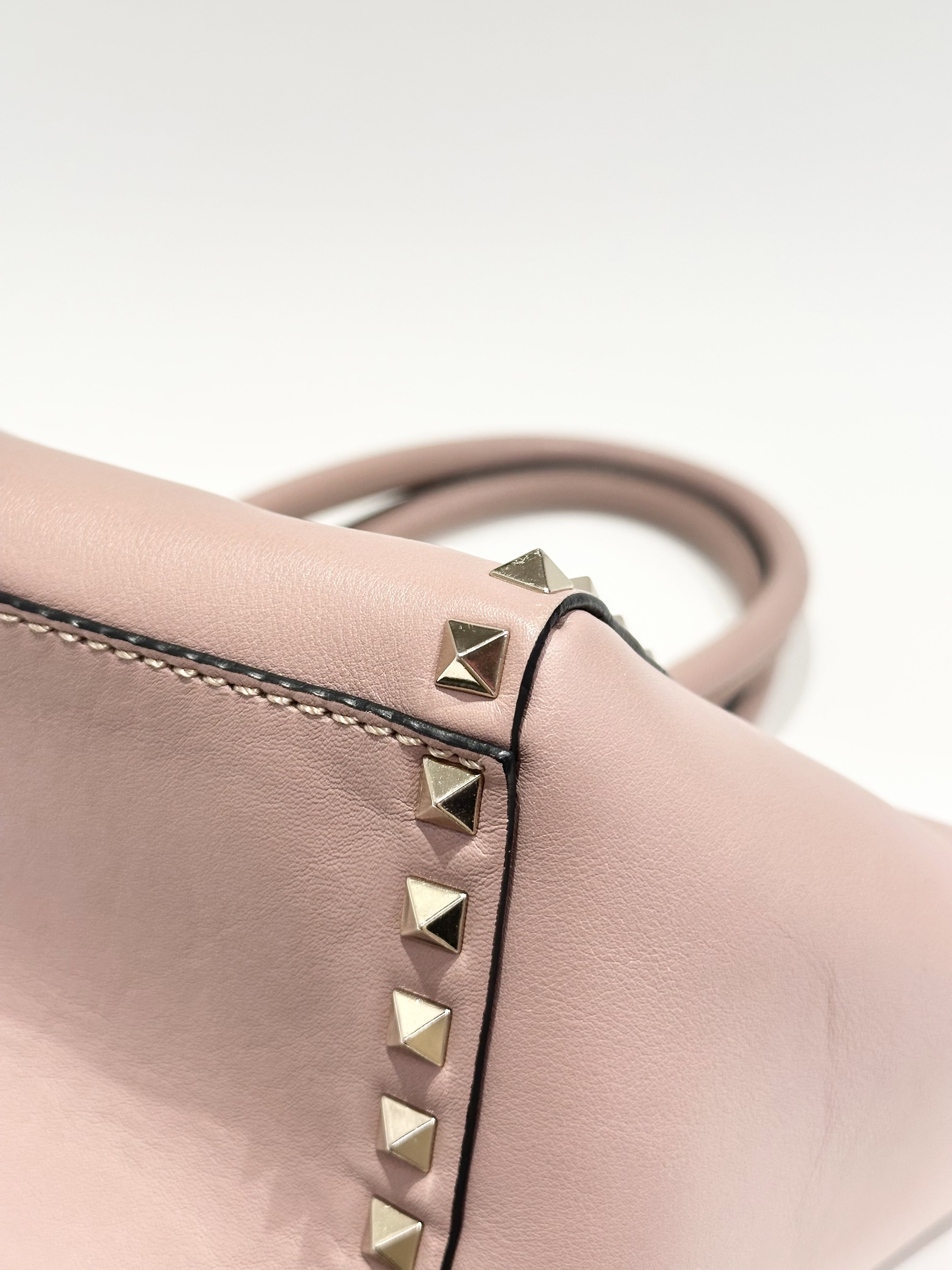 Valentino Pink Rockstud Leather Handbag - Image 12