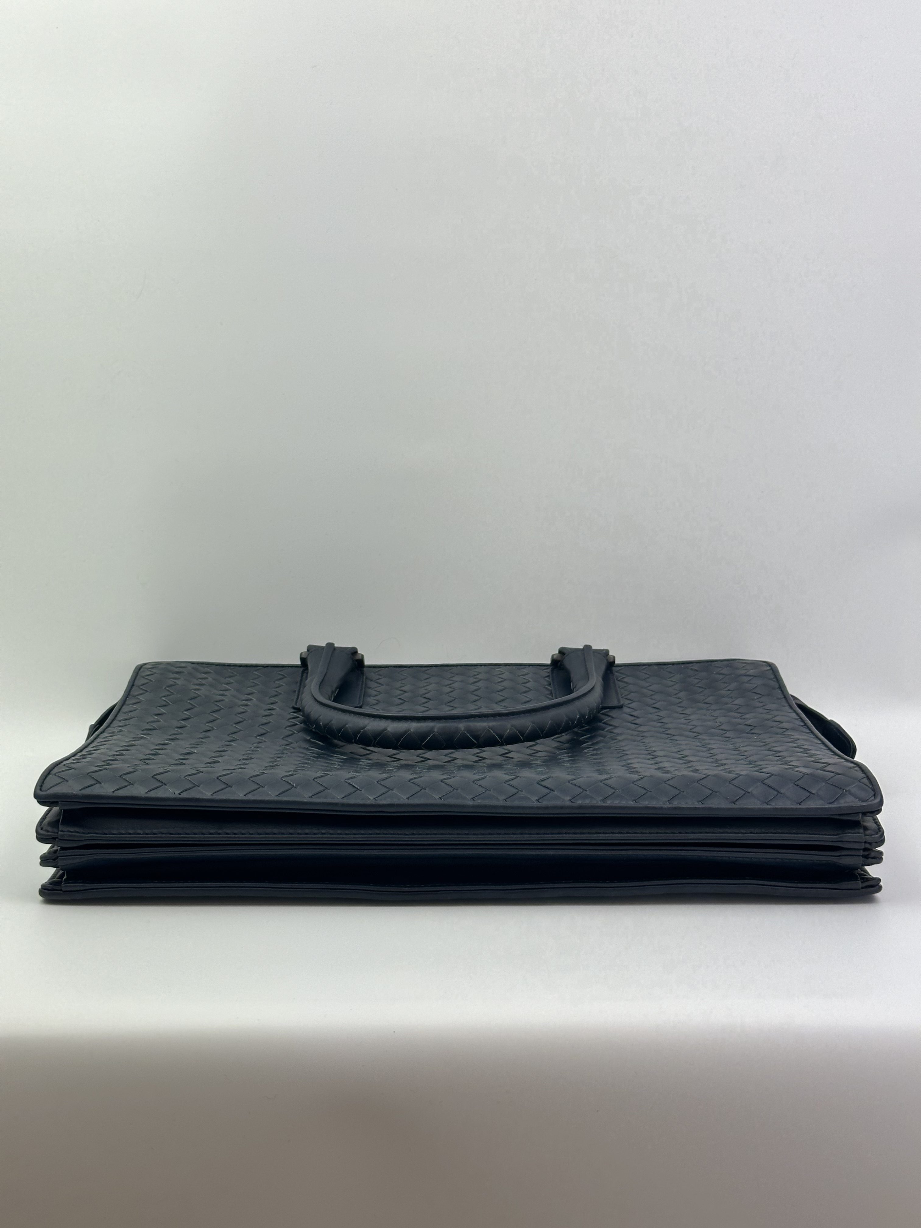 Bottega Veneta blue briefcase - Image 5