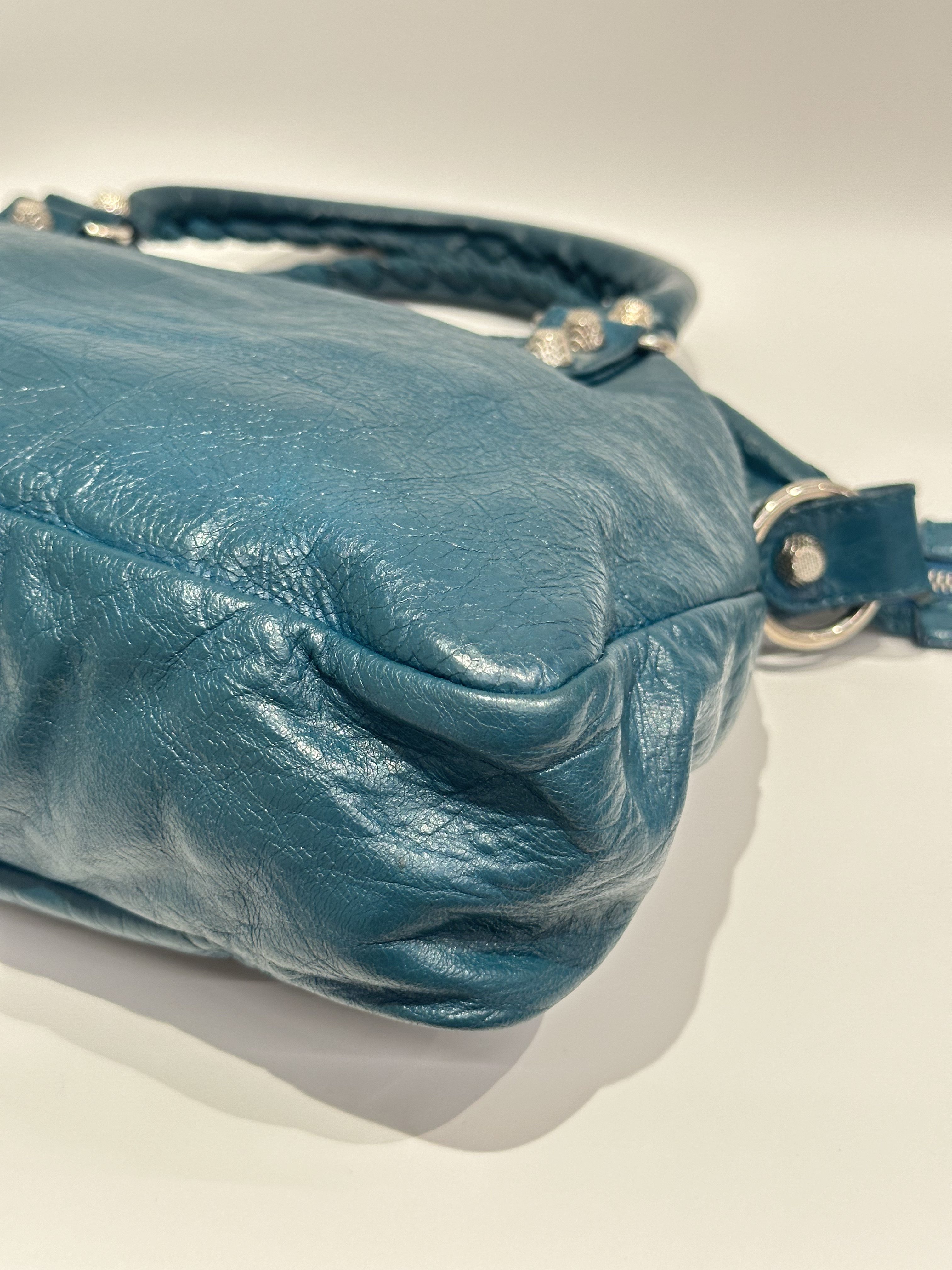 Balenciaga Green Neo Cagole City Leather Crossbody Bag - Image 10