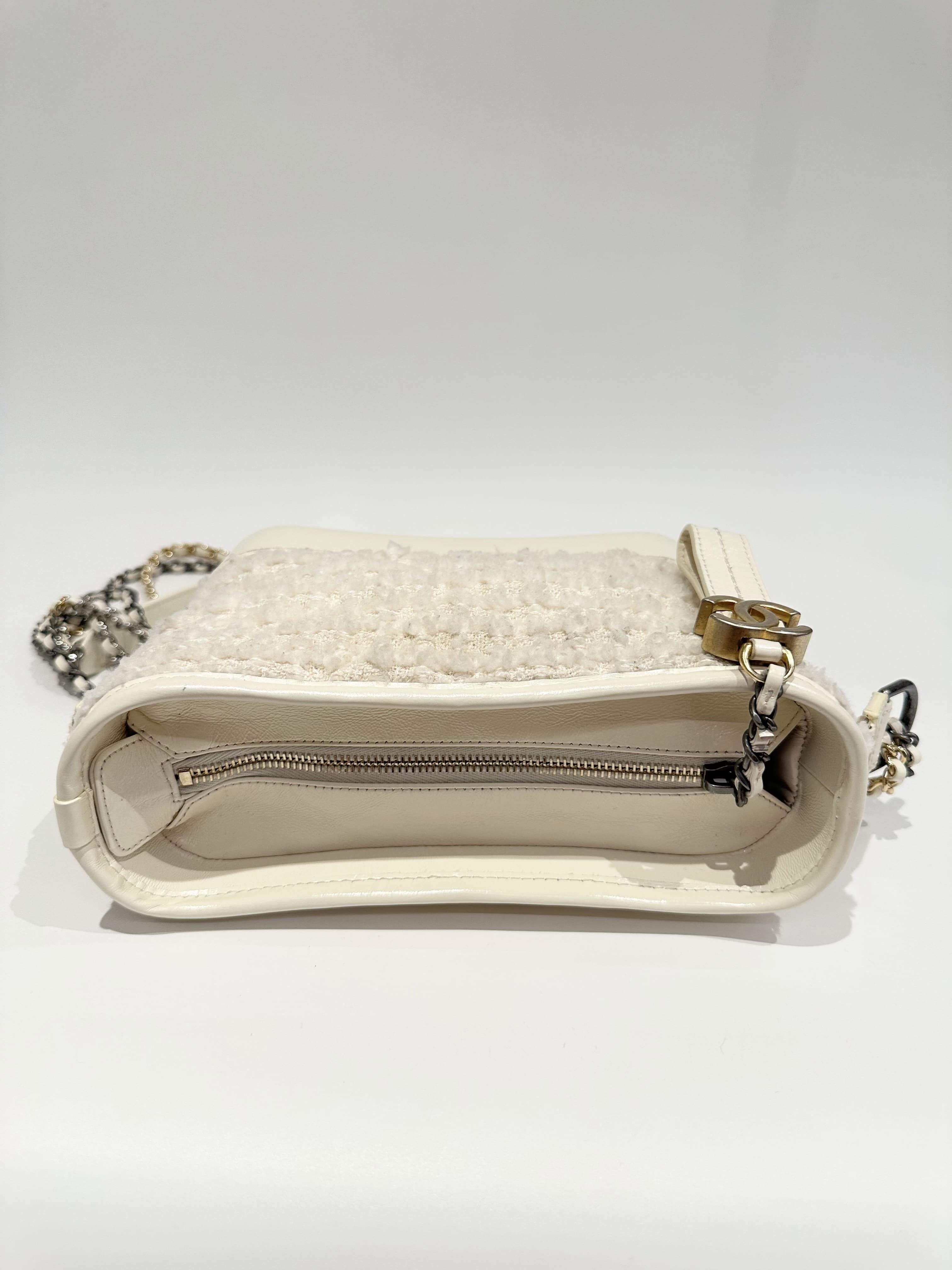 Chanel White Gabrielle Small Size Cloth Handbag - Image 5