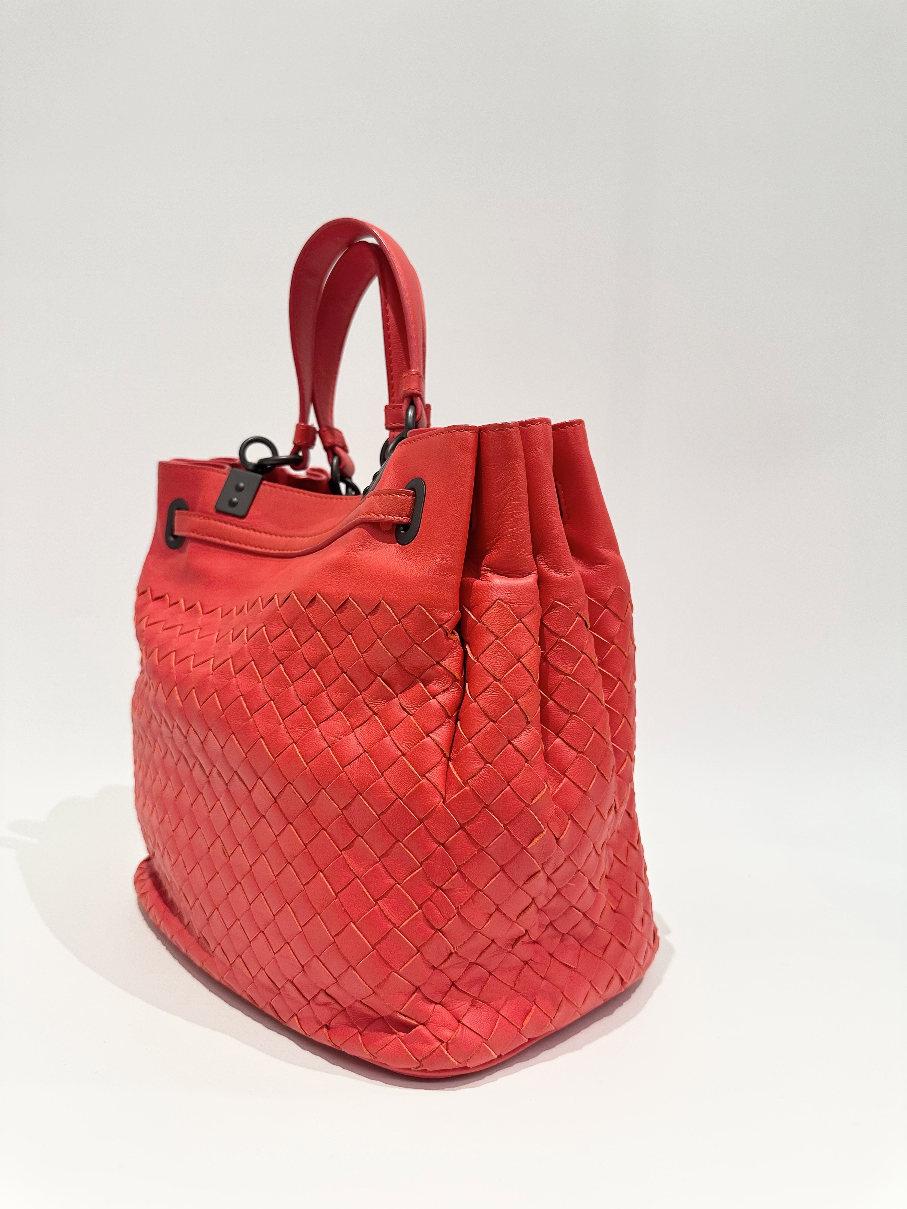 Bottega Veneta Orange Leather Bucket Bag - Image 4