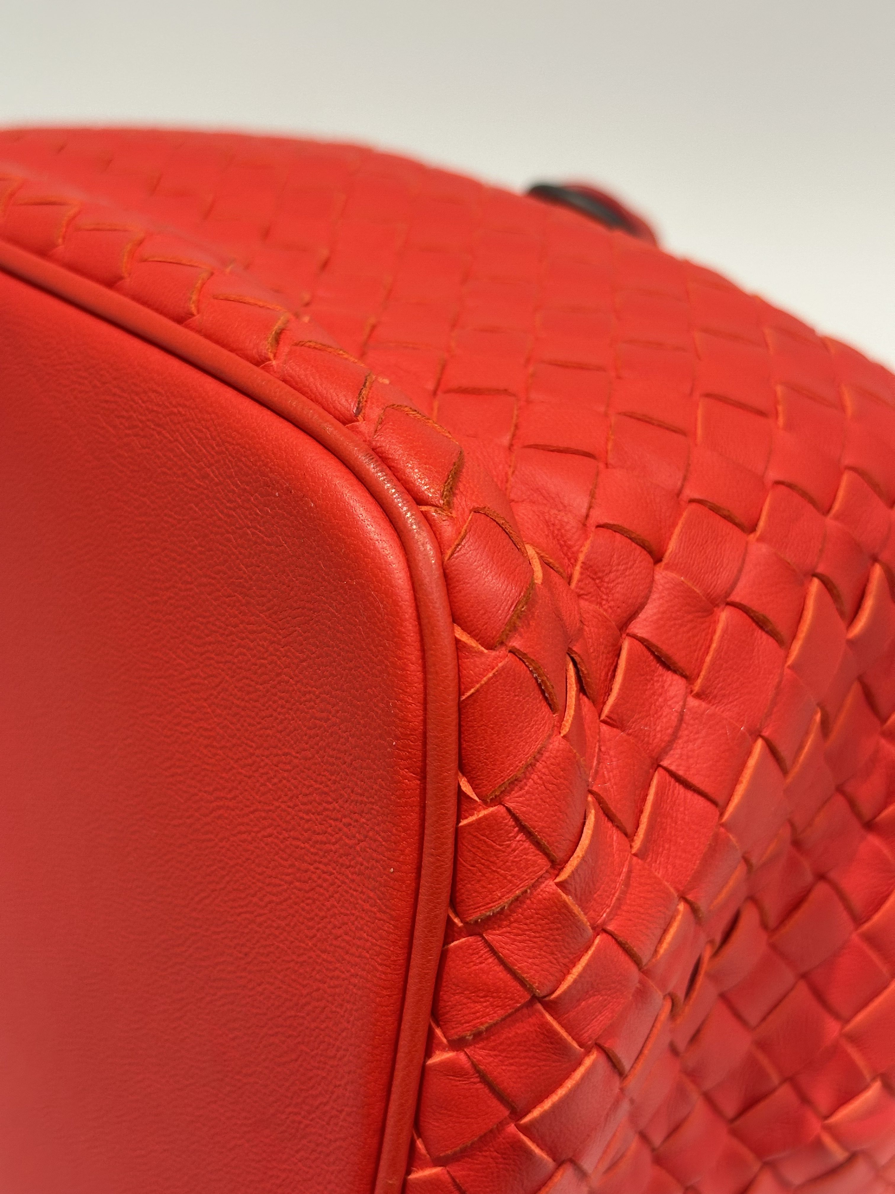 Bottega Veneta Orange Leather Bucket Bag - Image 10