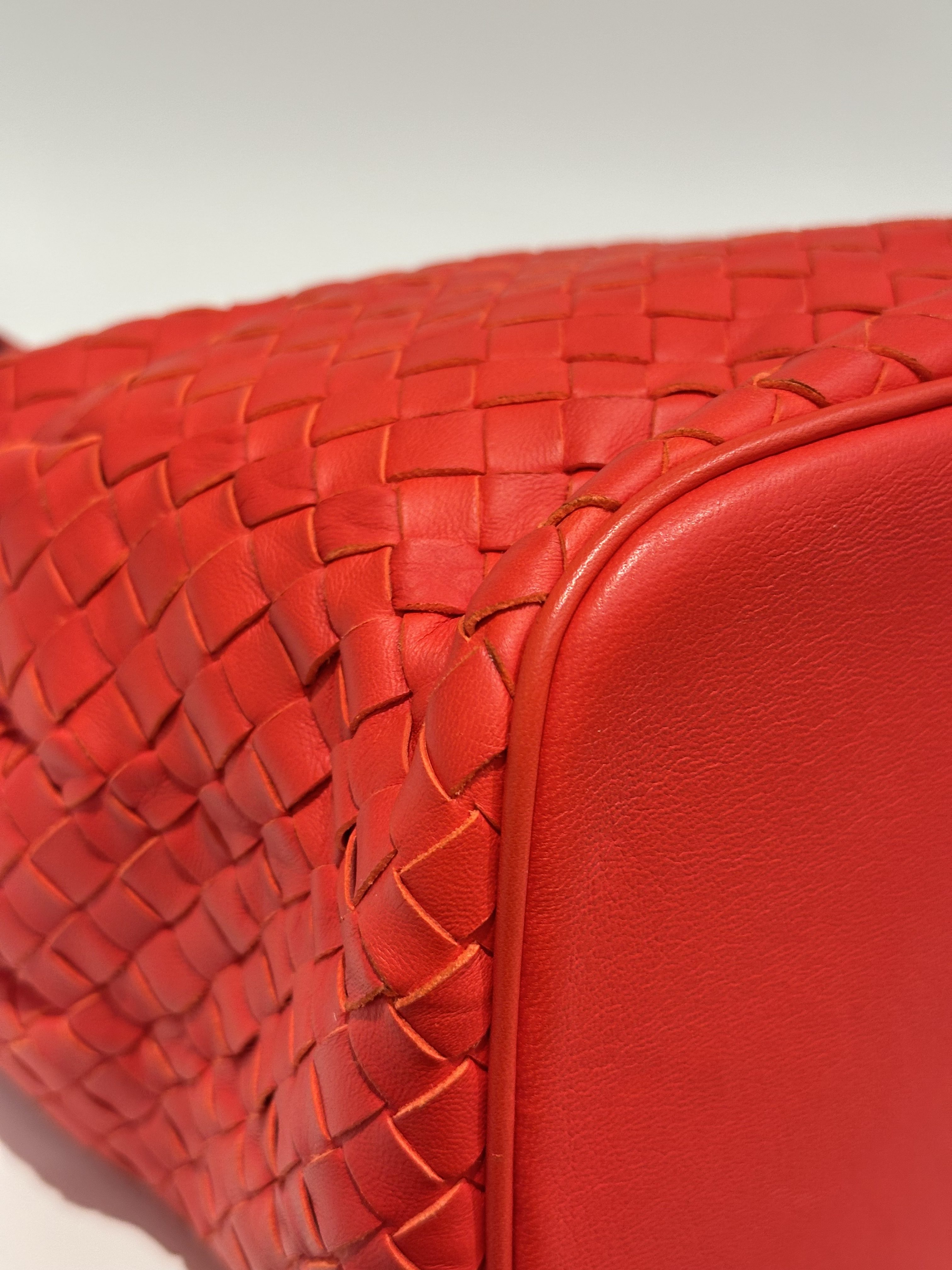 Bottega Veneta Orange Leather Bucket Bag - Image 11