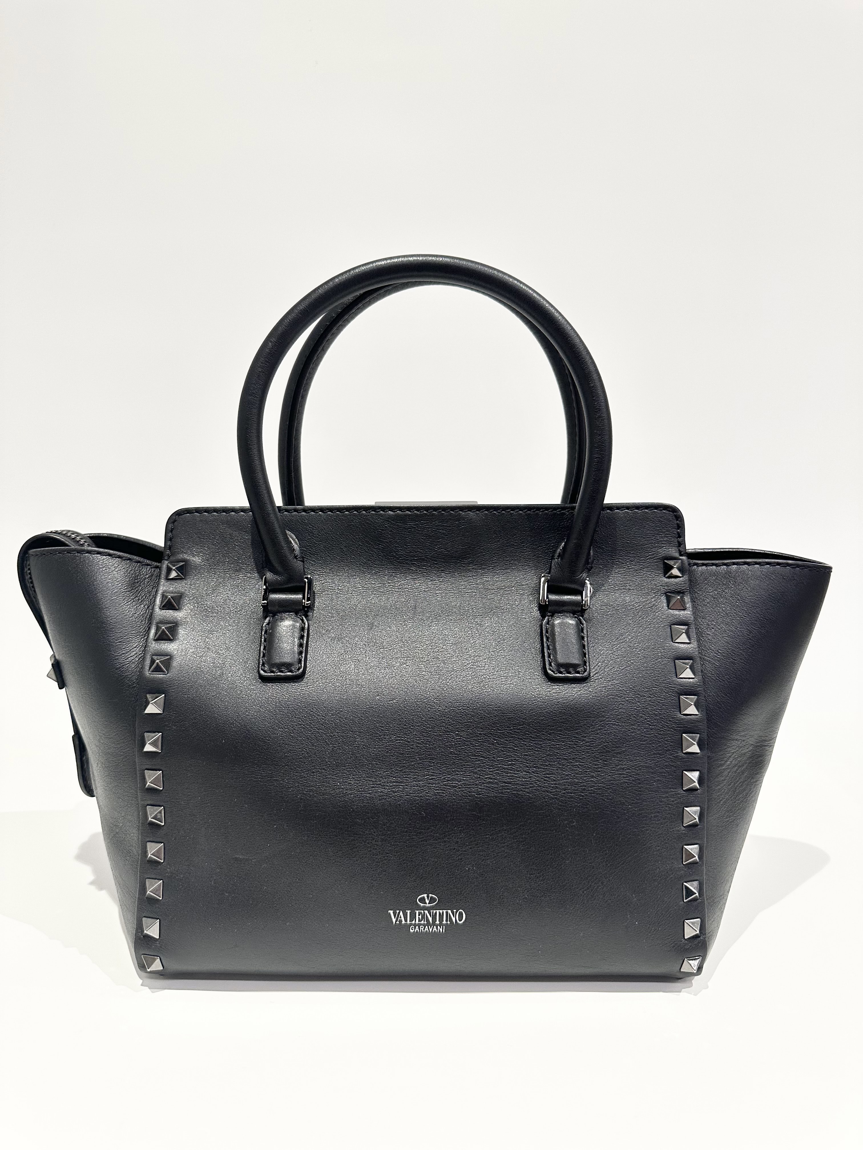 Valentino Garavani Black Rockstud Leather Bag - Image 3