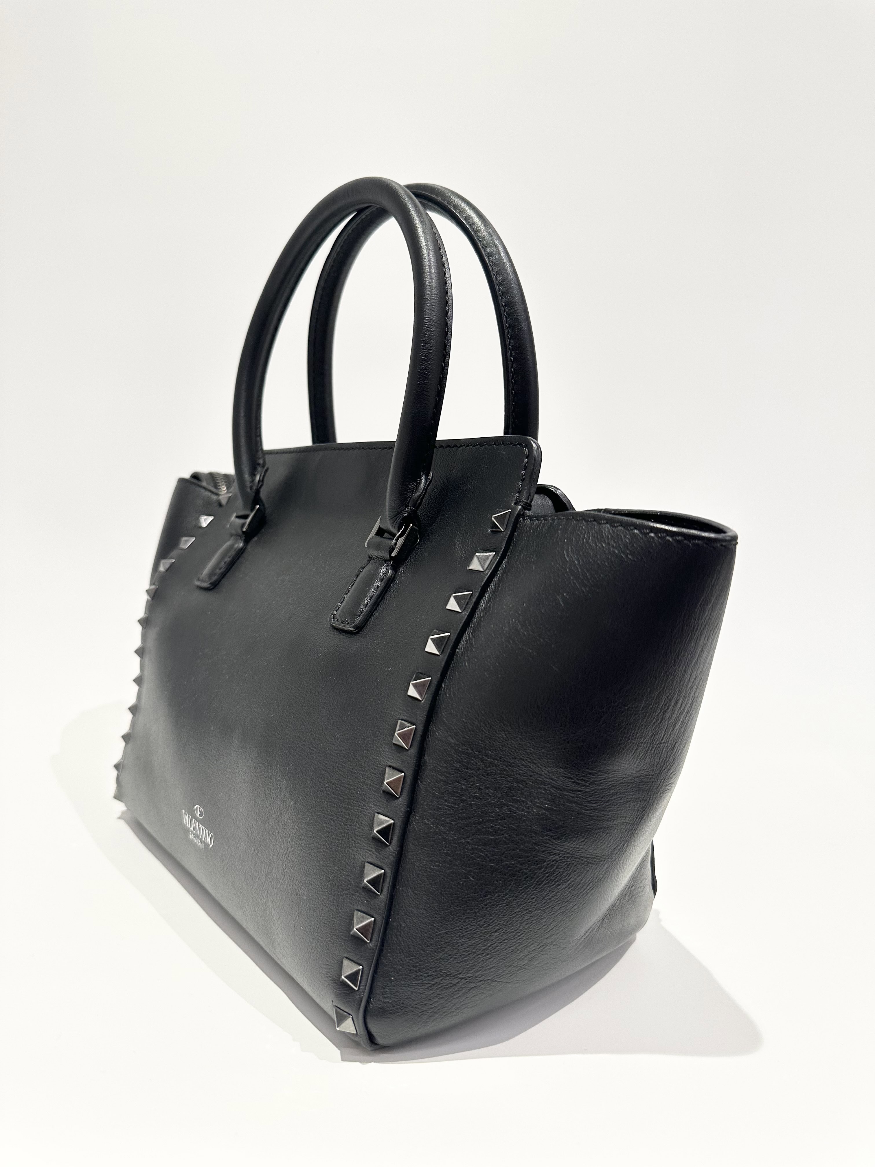 Valentino Garavani Black Rockstud Leather Bag - Image 4