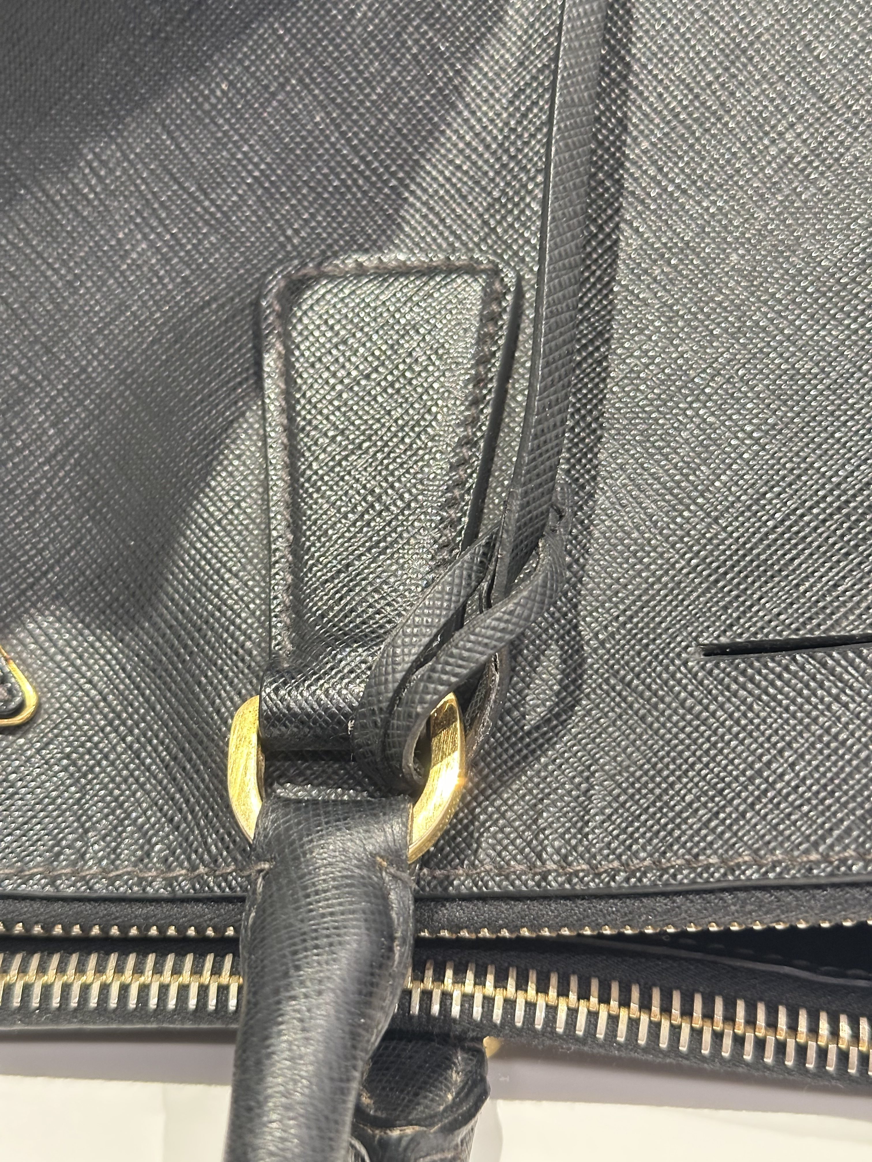 Prada Black Galleria Saffiano Leather Handbag Large Size Without Strap - Image 8