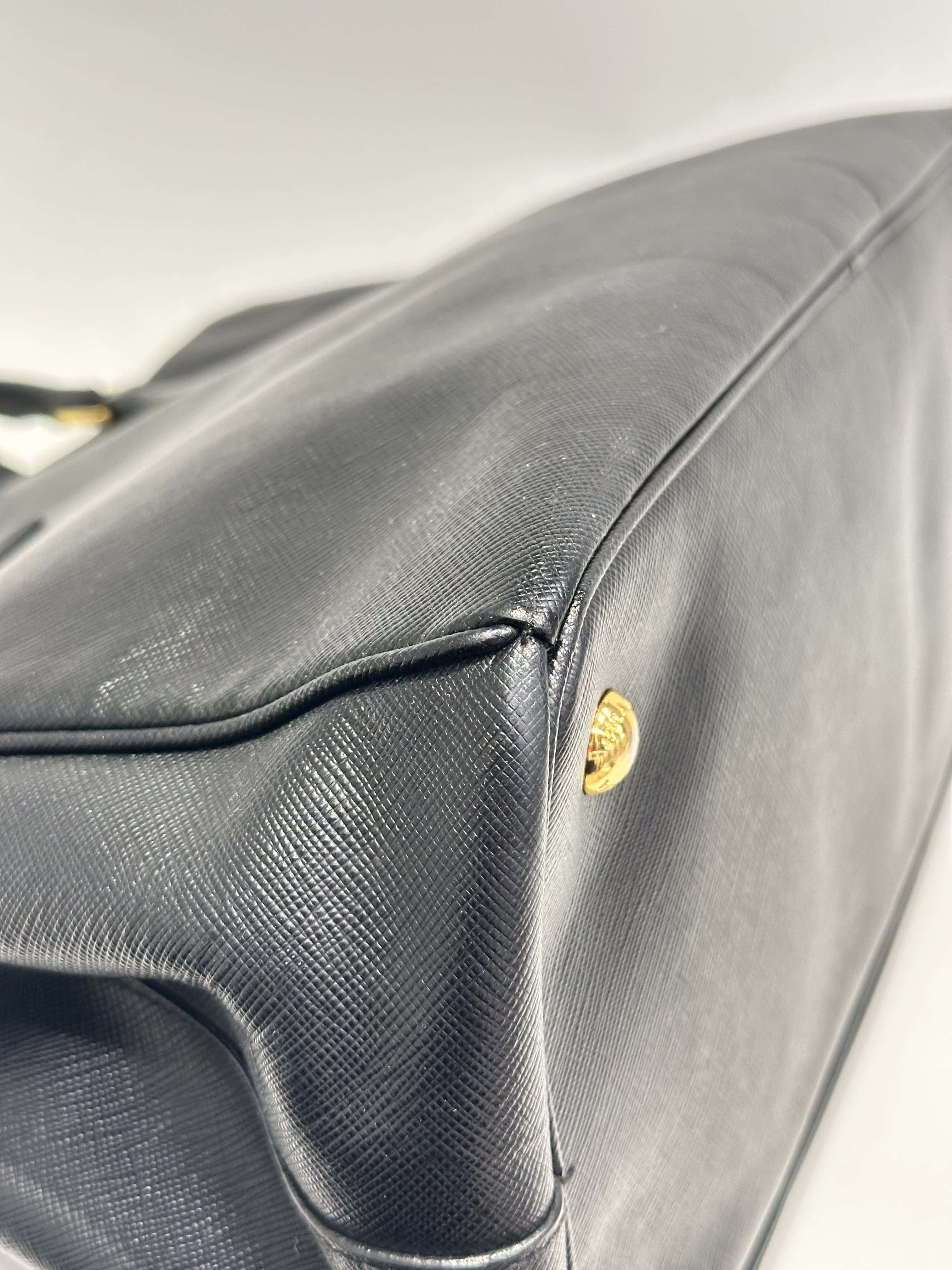 Prada Black Galleria Saffiano Leather Handbag Large Size Without Strap - Image 12