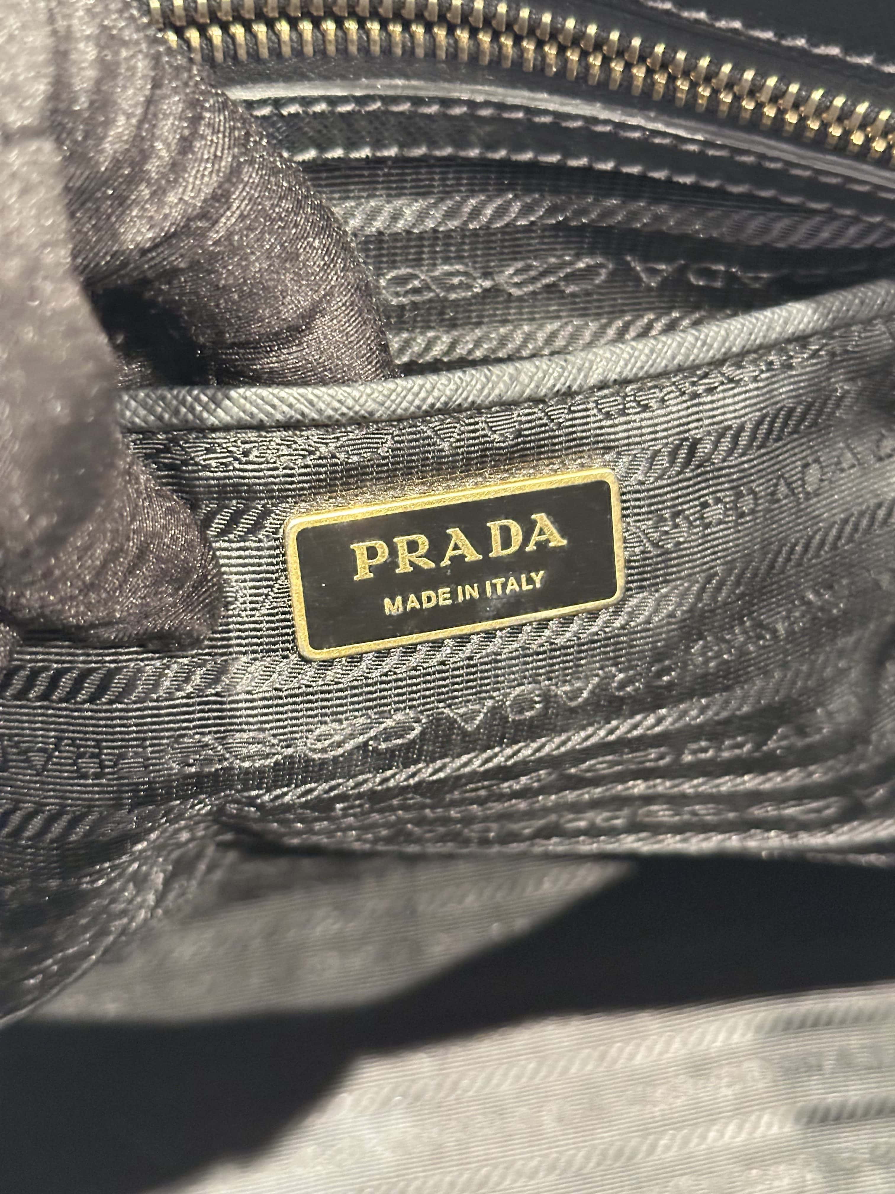 Prada Black Galleria Saffiano Leather Handbag Large Size Without Strap - Image 15