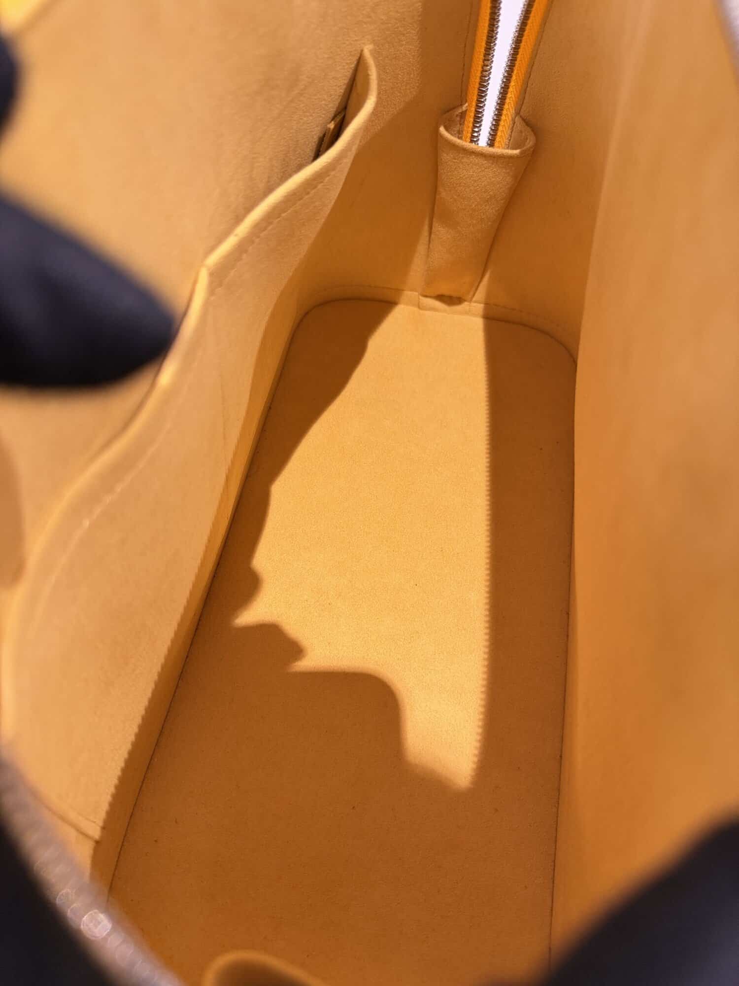 Louis Vuitton Yellow Alma PM Epi Leather Handbag - Image 15