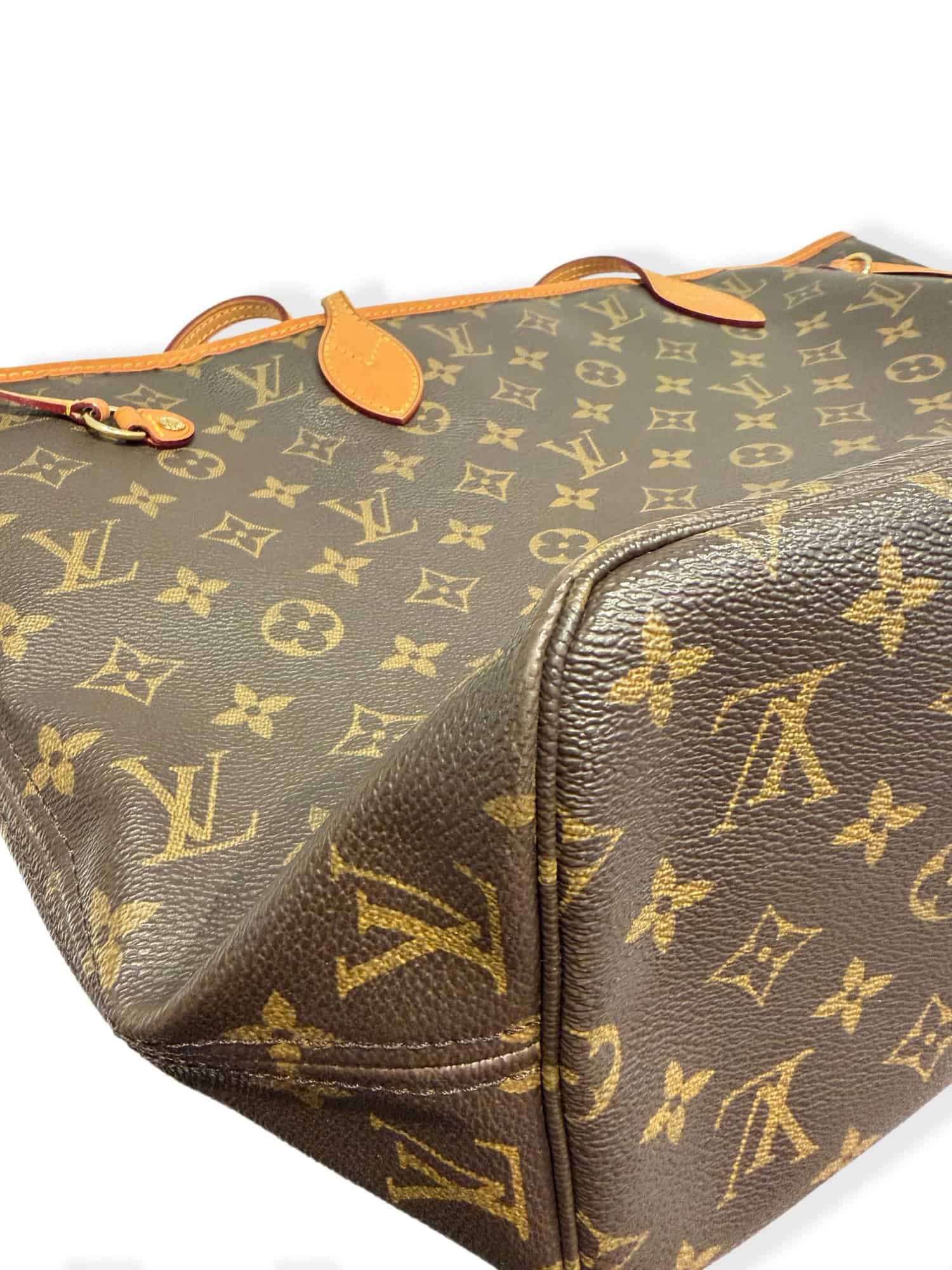 Louis Vuitton Neverfull MM Monogram Canvas Tote Bag - Image 9