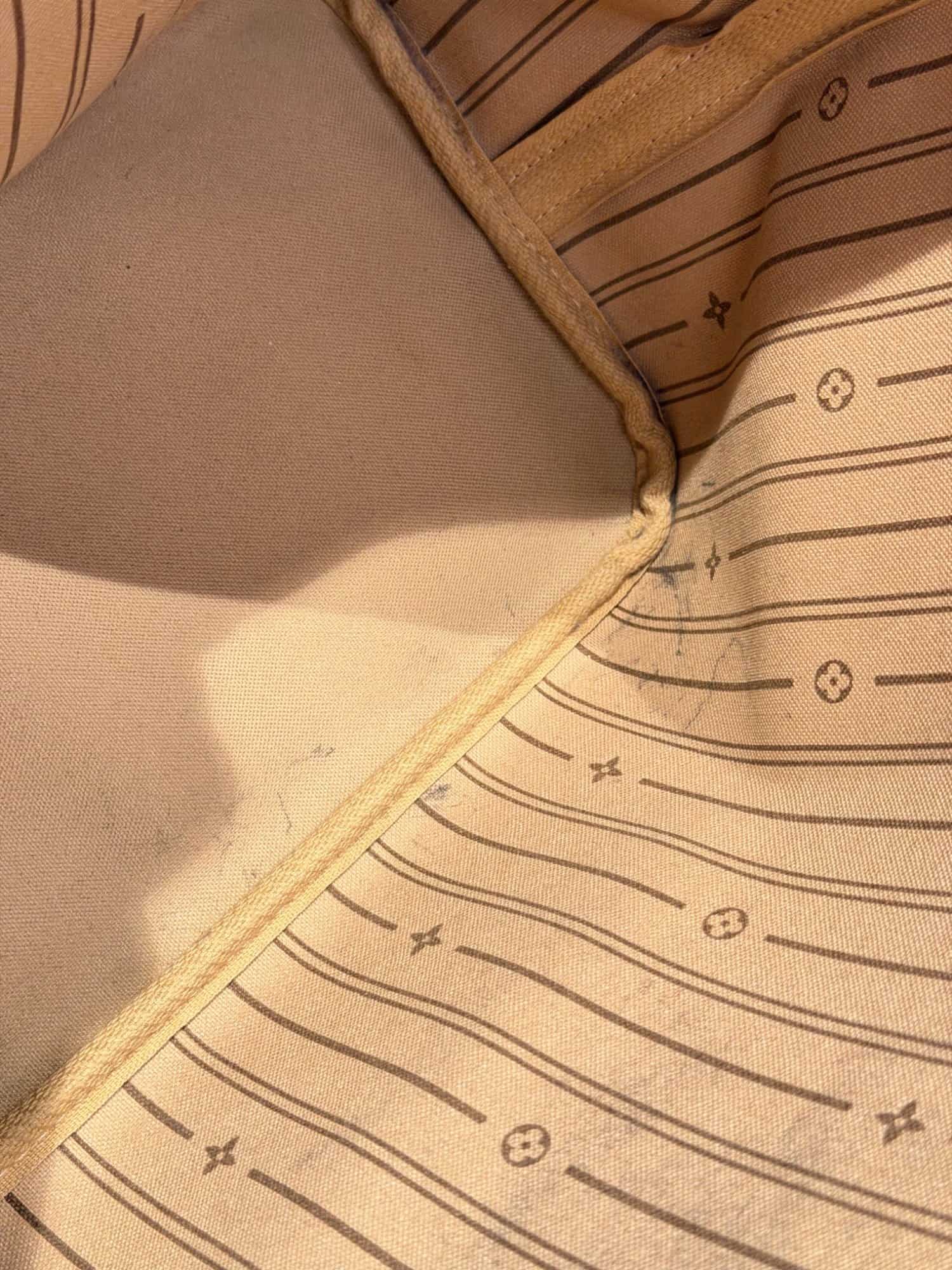 Louis Vuitton Neverfull MM Monogram Canvas Tote Bag - Image 14