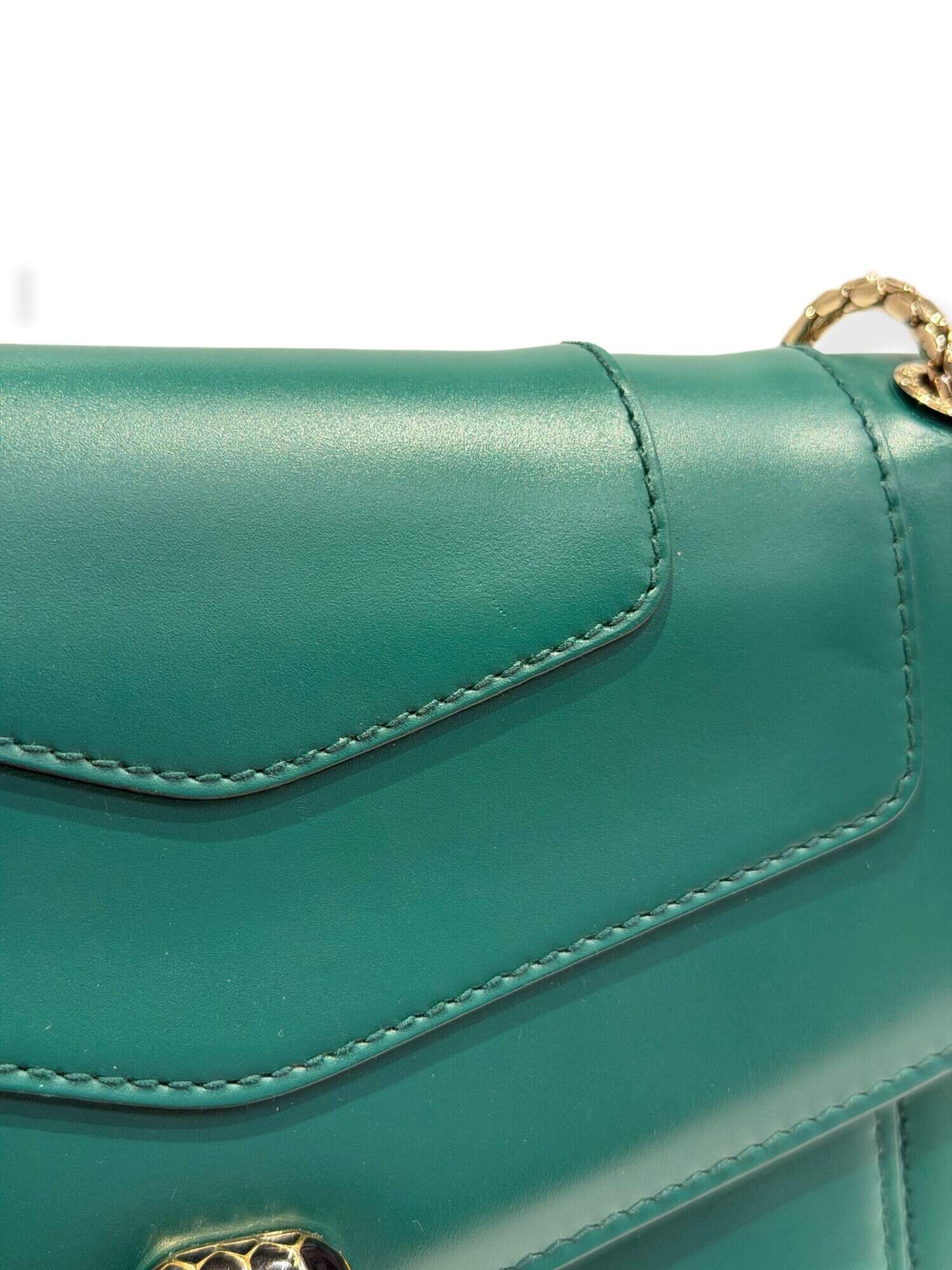 Bvlgari Green Serpenti Leather Handbag - Image 11
