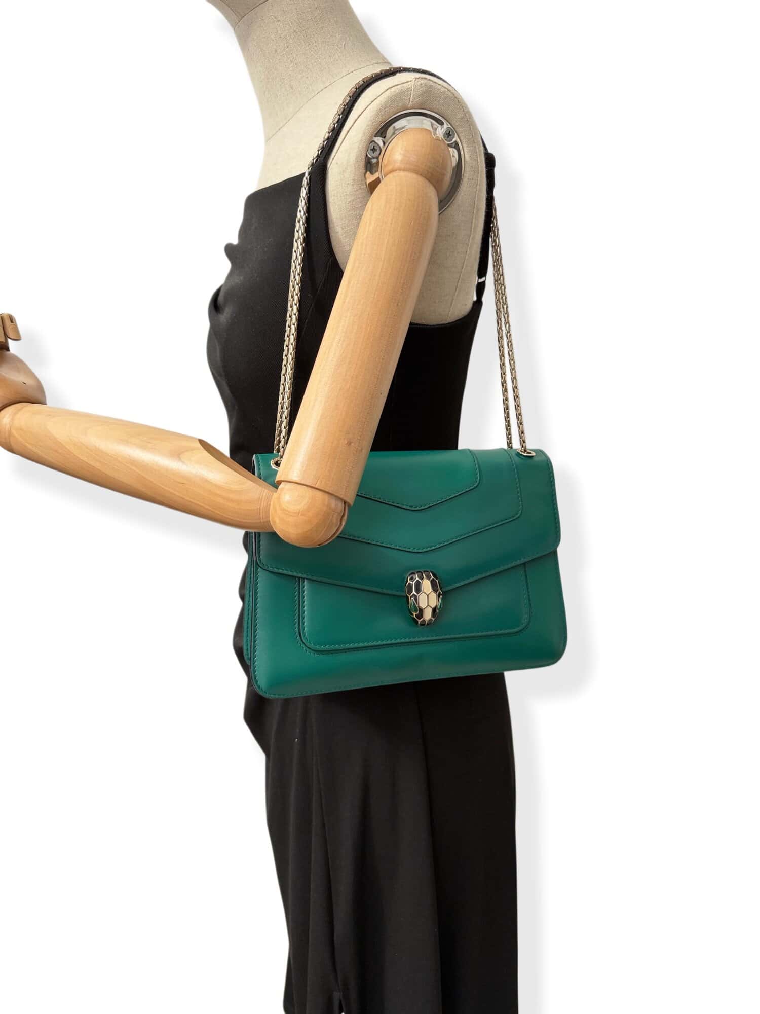 Bvlgari Green Serpenti Leather Handbag - Image 17