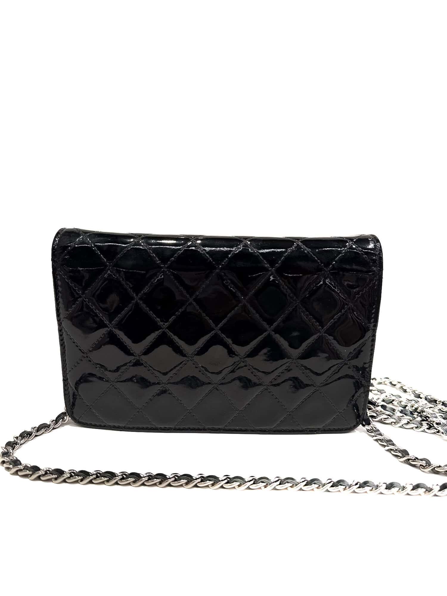 Chanel Black CC Wallet On Chain Patent leather handbag - Image 3