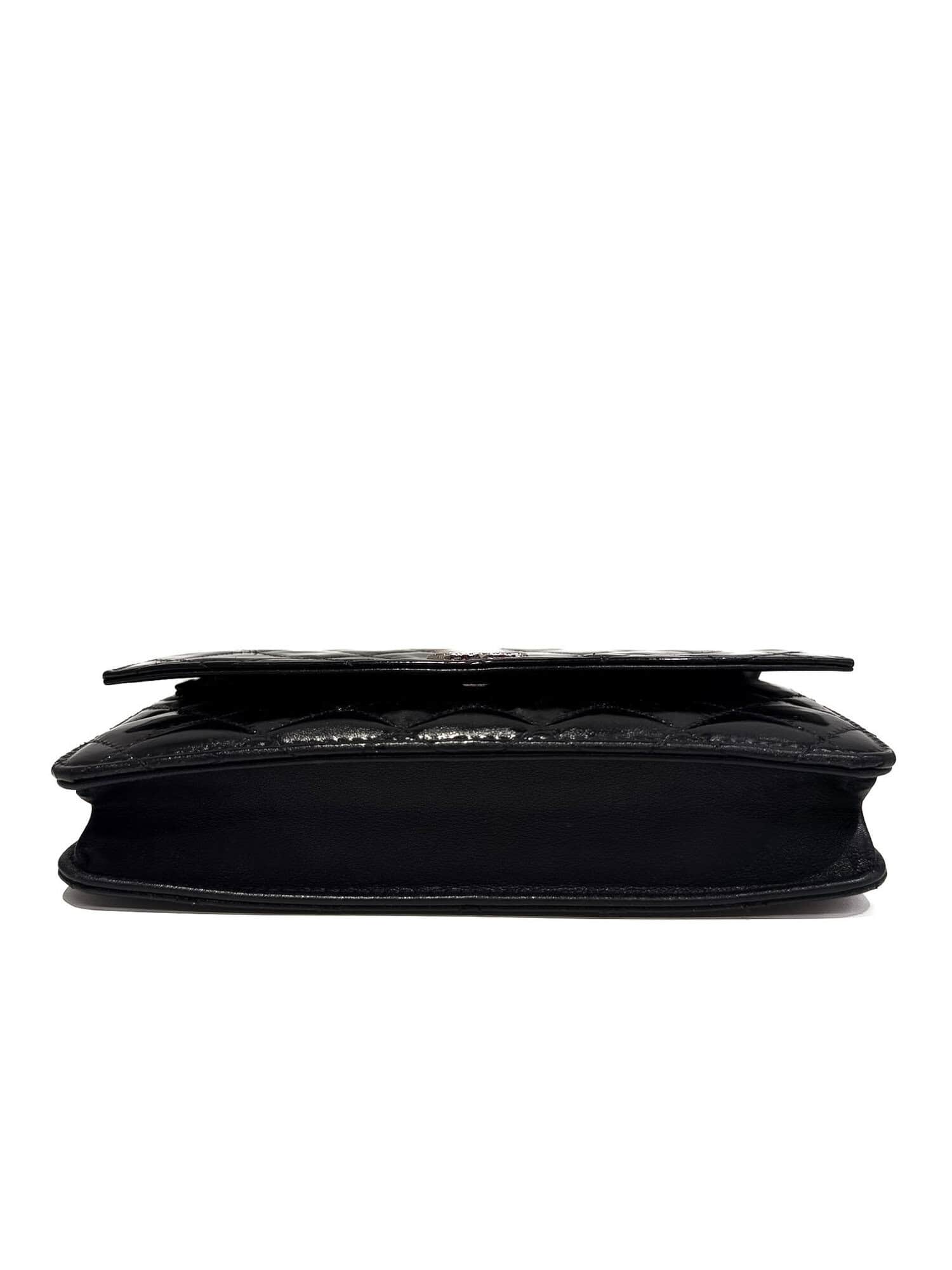 Chanel Black CC Wallet On Chain Patent leather handbag - Image 6