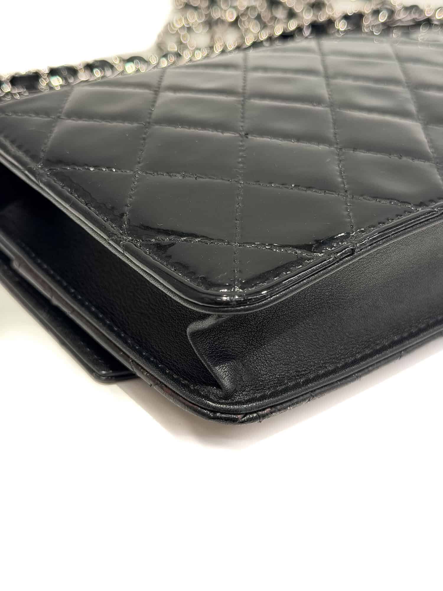 Chanel Black CC Wallet On Chain Patent leather handbag - Image 9