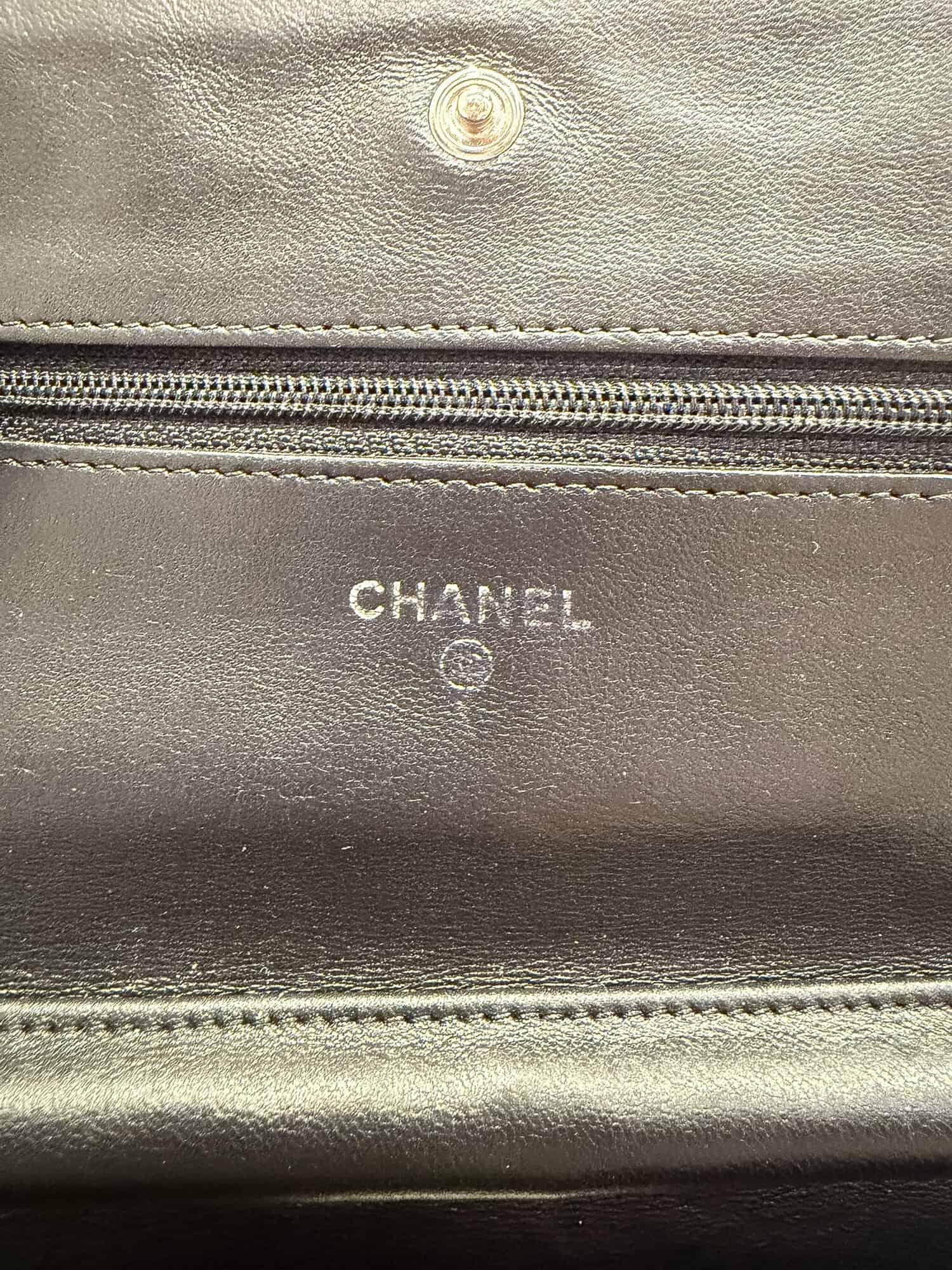 Chanel Black Wallet On Chain Timeless/Classique leather handbag - Image 13