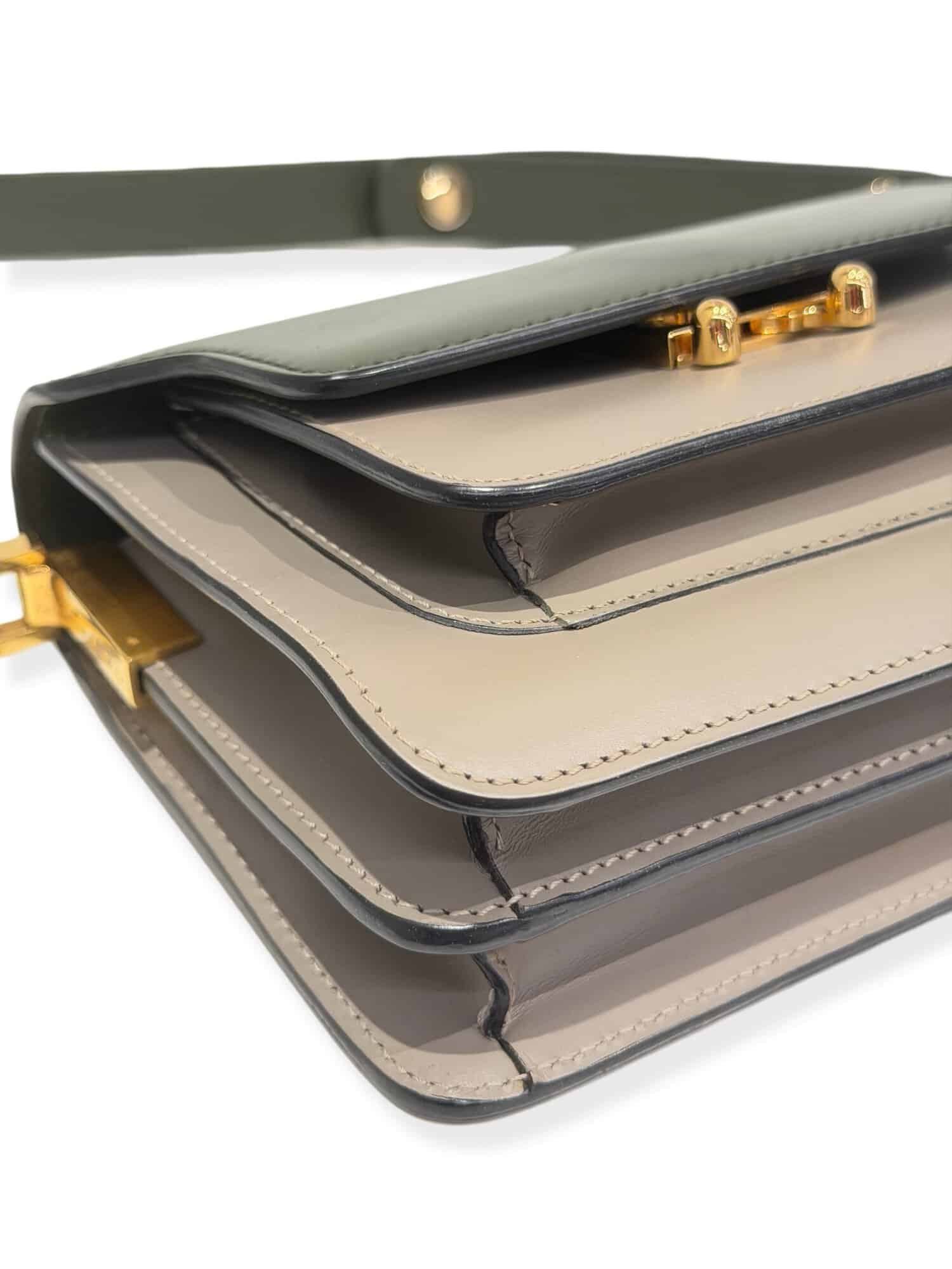 Marni Green Beige Trunk Leather Handbag - Image 7