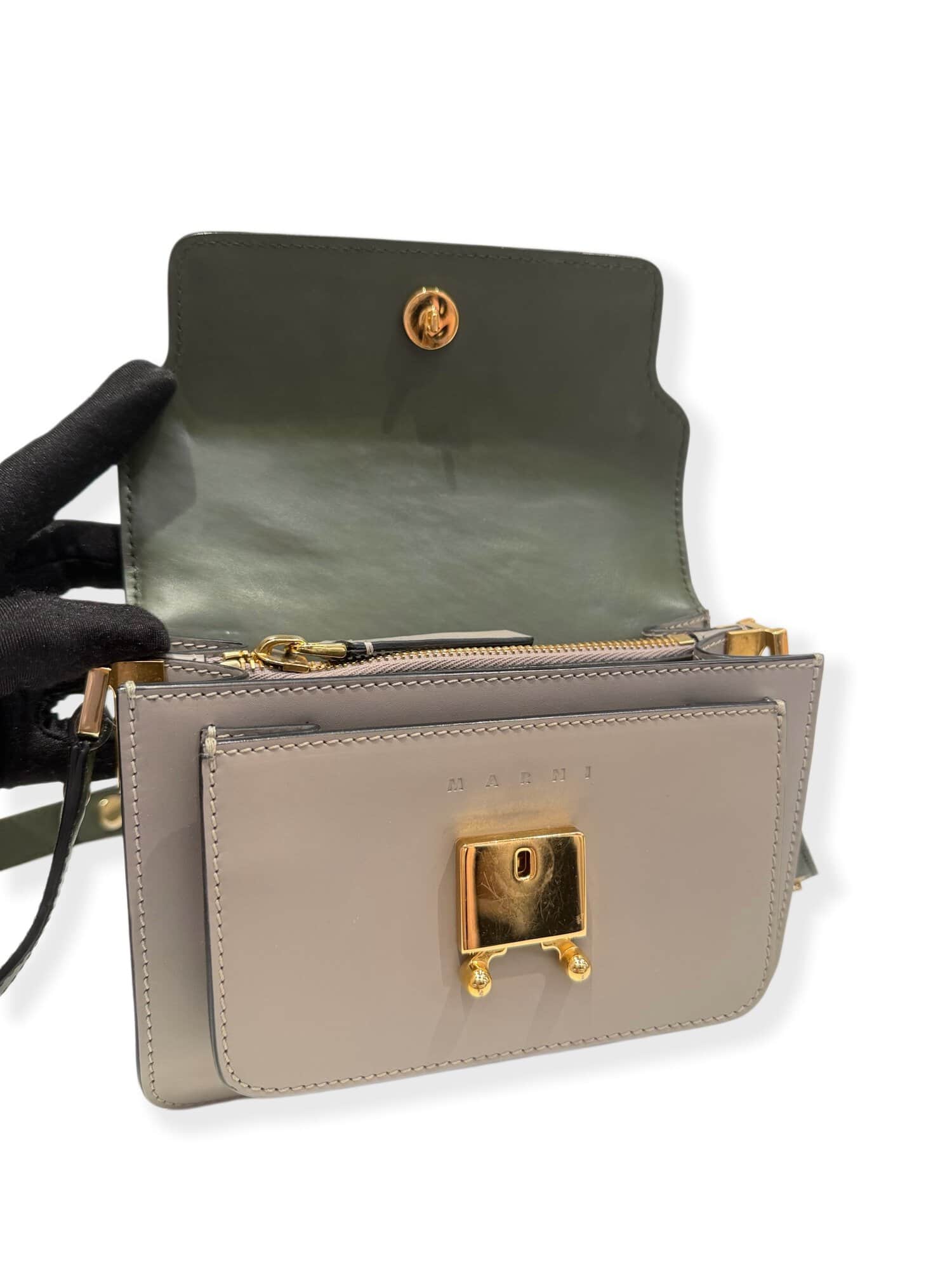 Marni Green Beige Trunk Leather Handbag - Image 11