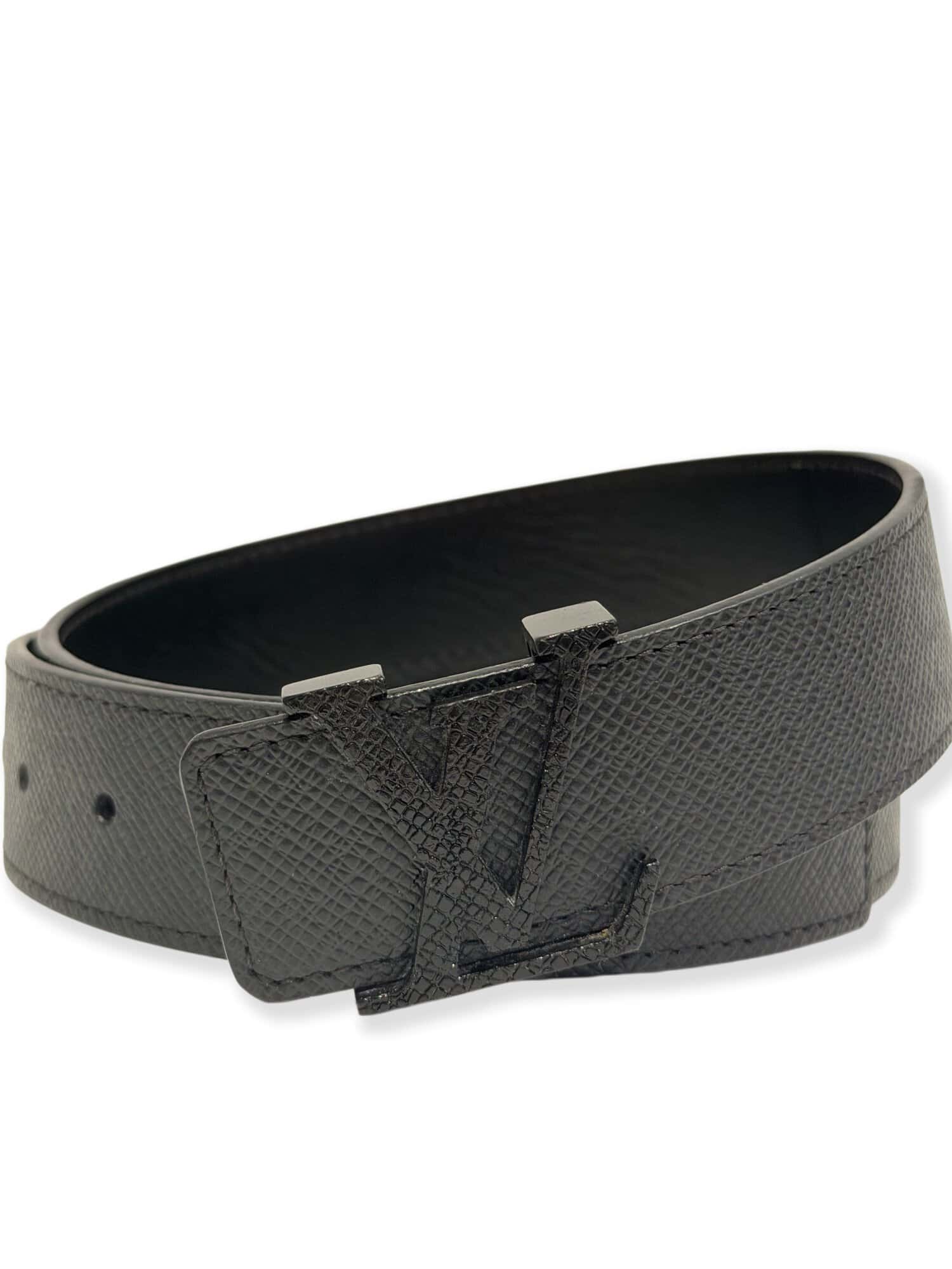 Louis Vuitton Black Leather Belt M6897