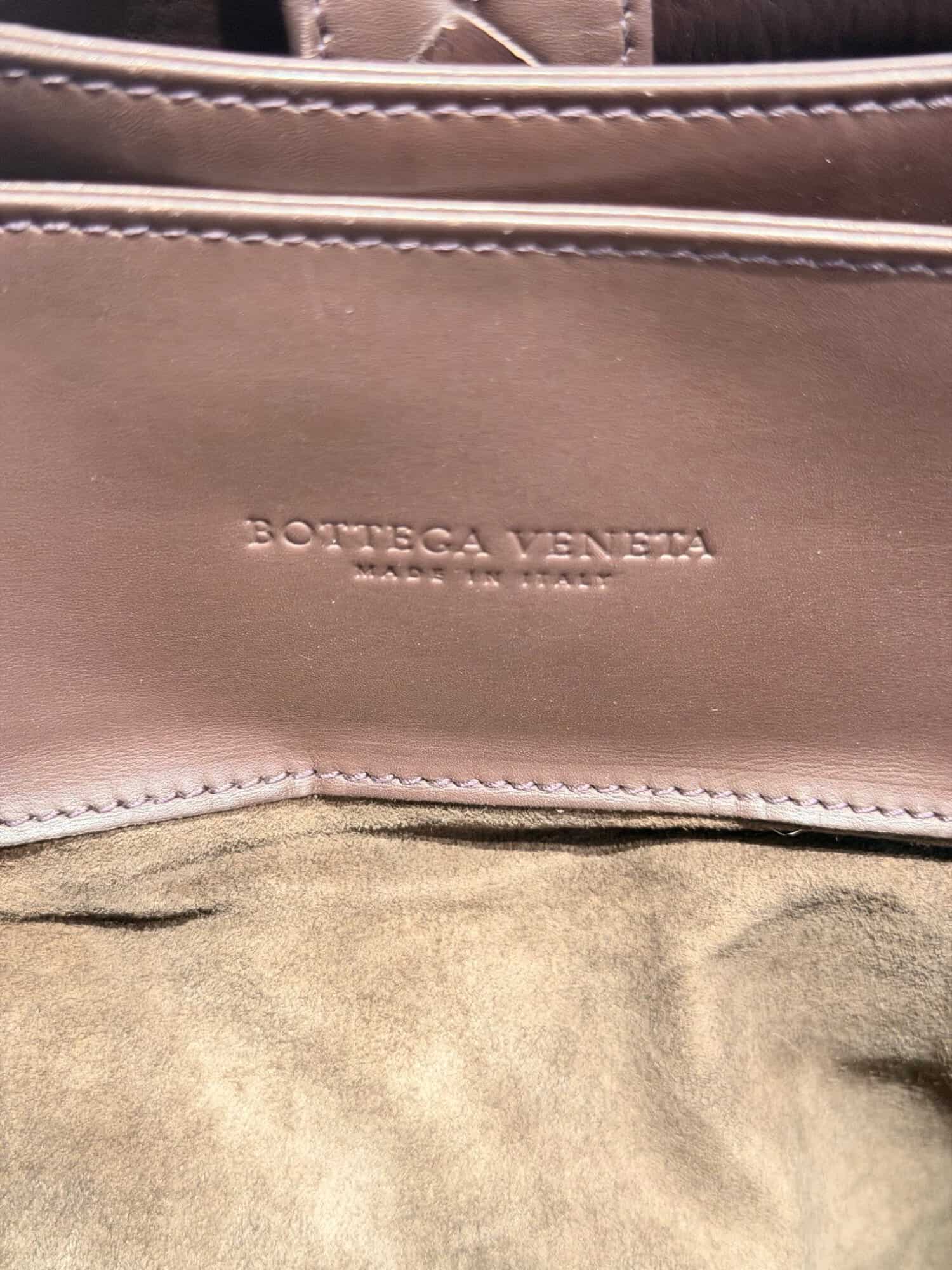Bottega Veneta Brown Roma Leather Handbag Large Size - Image 17