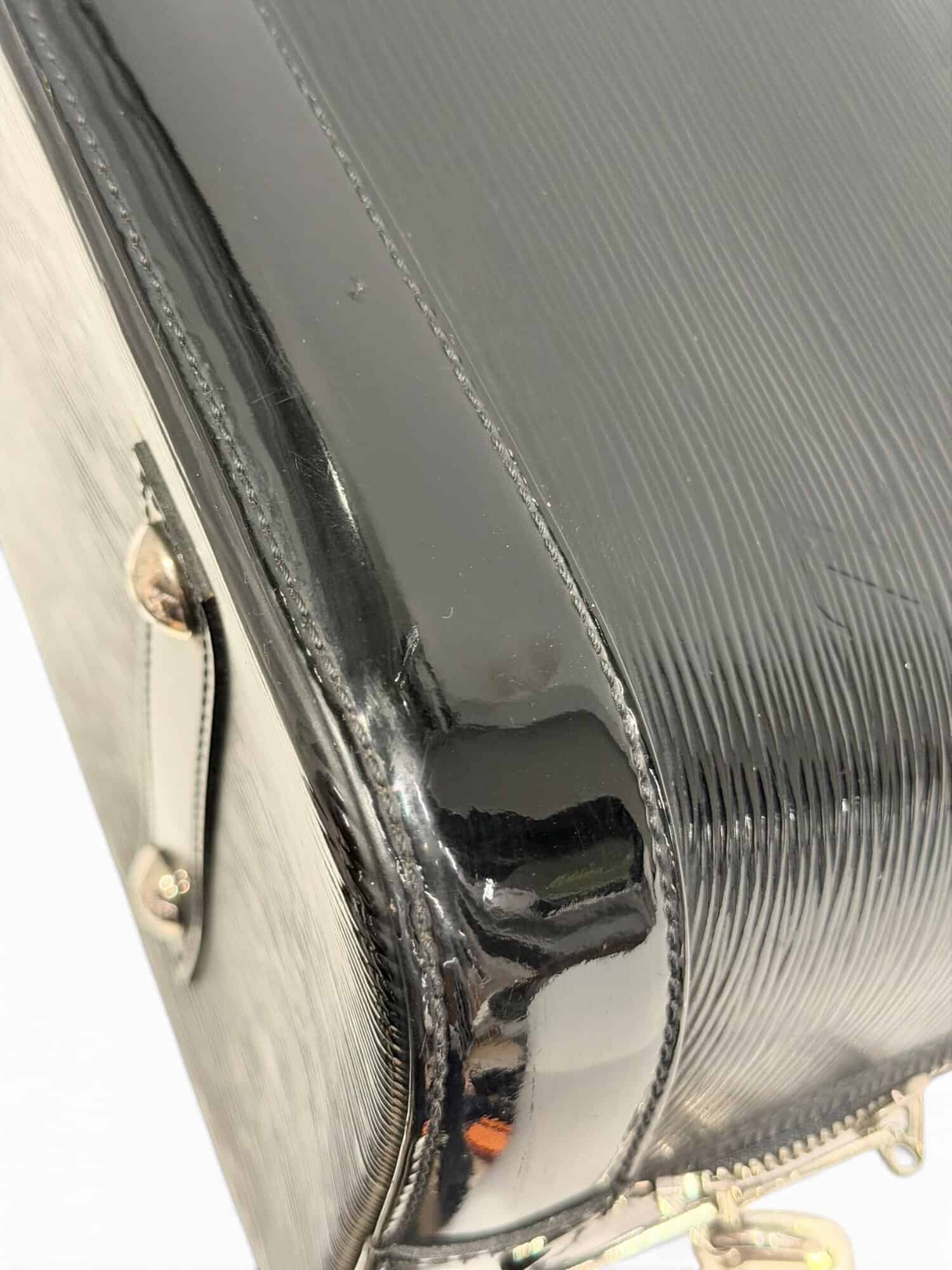 Louis Vuitton Black Alma GM Epi Patent Leather Handbag - Image 12