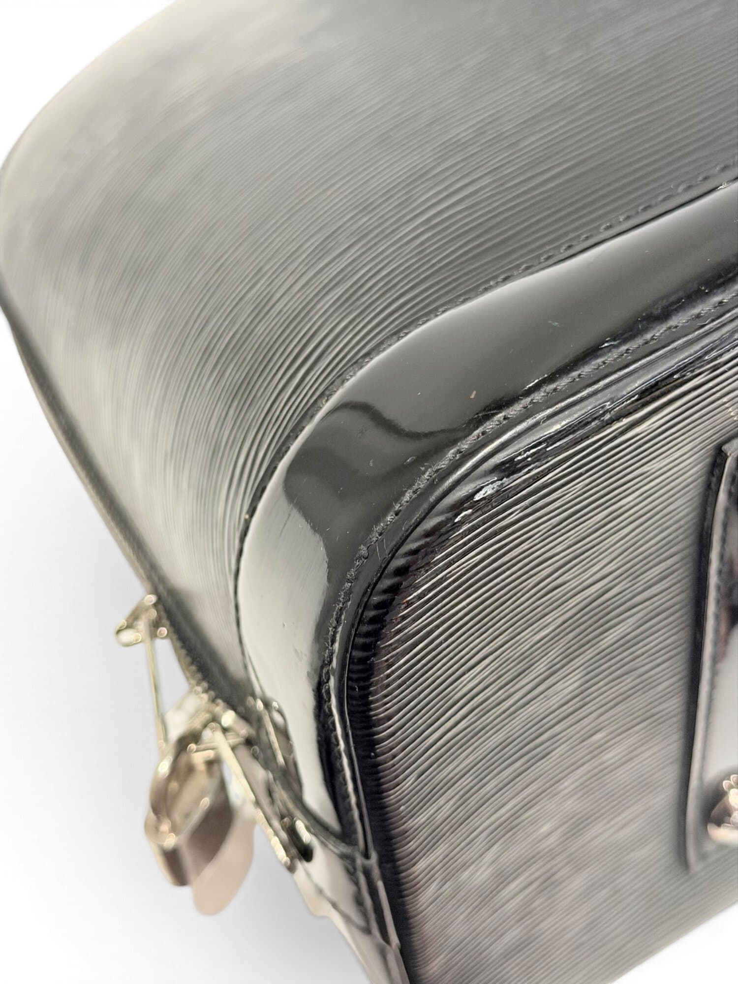 Louis Vuitton Black Alma GM Epi Patent Leather Handbag - Image 13