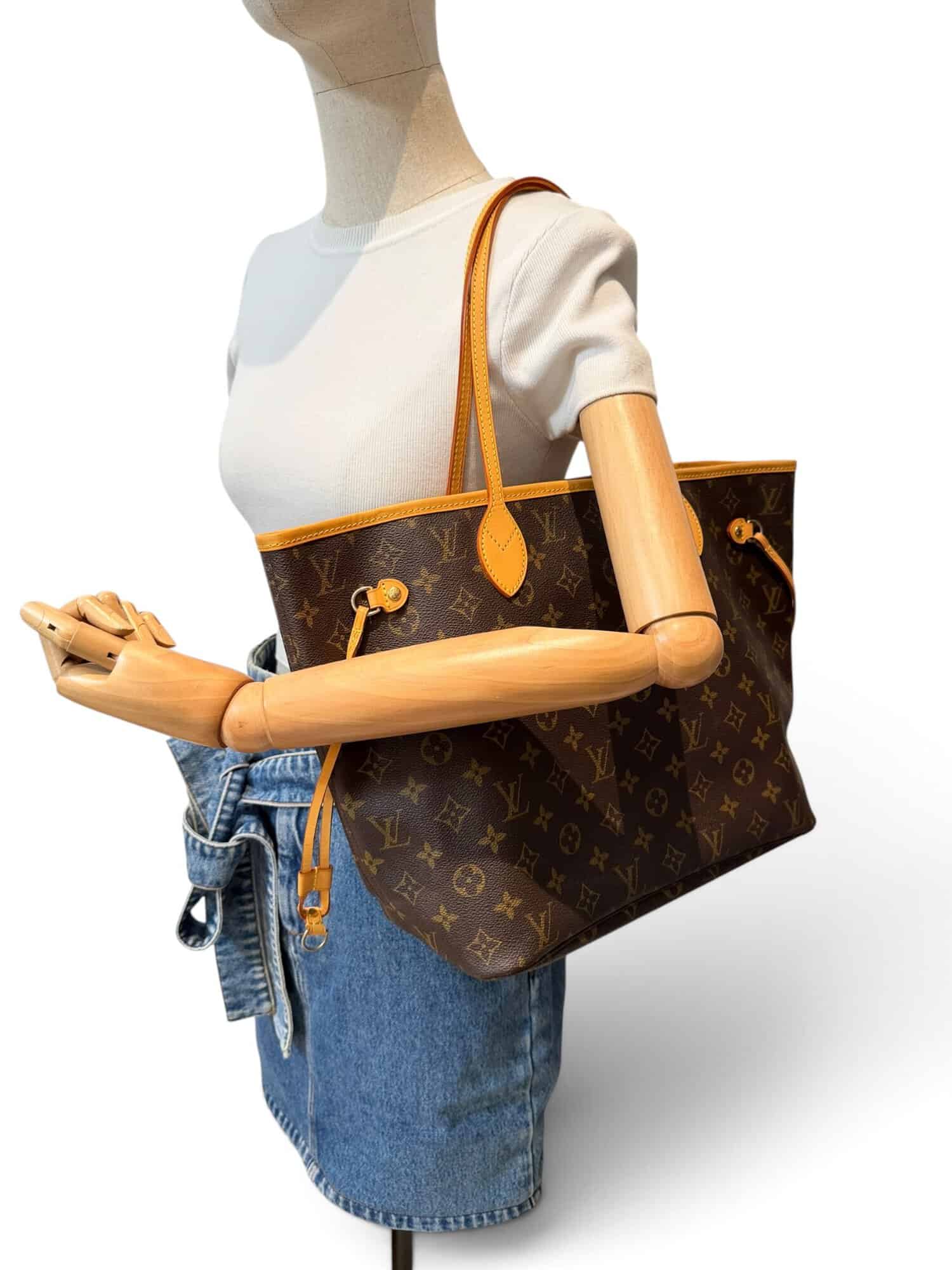 Louis Vuitton Brown Neverfull MM Monogram Canvas Tote Bag - Image 2