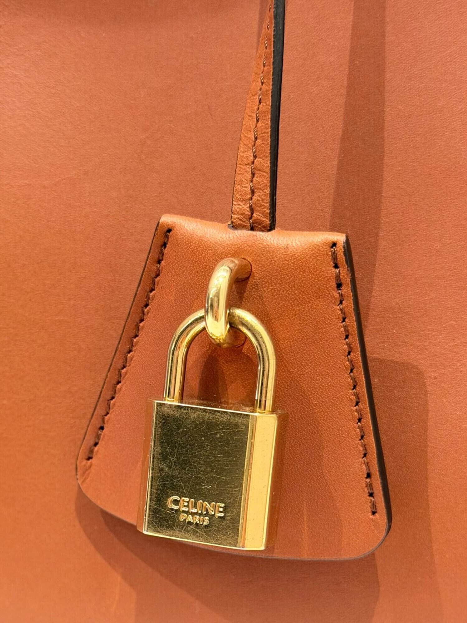 Celine Brown 16 Leather Handbag - Image 7